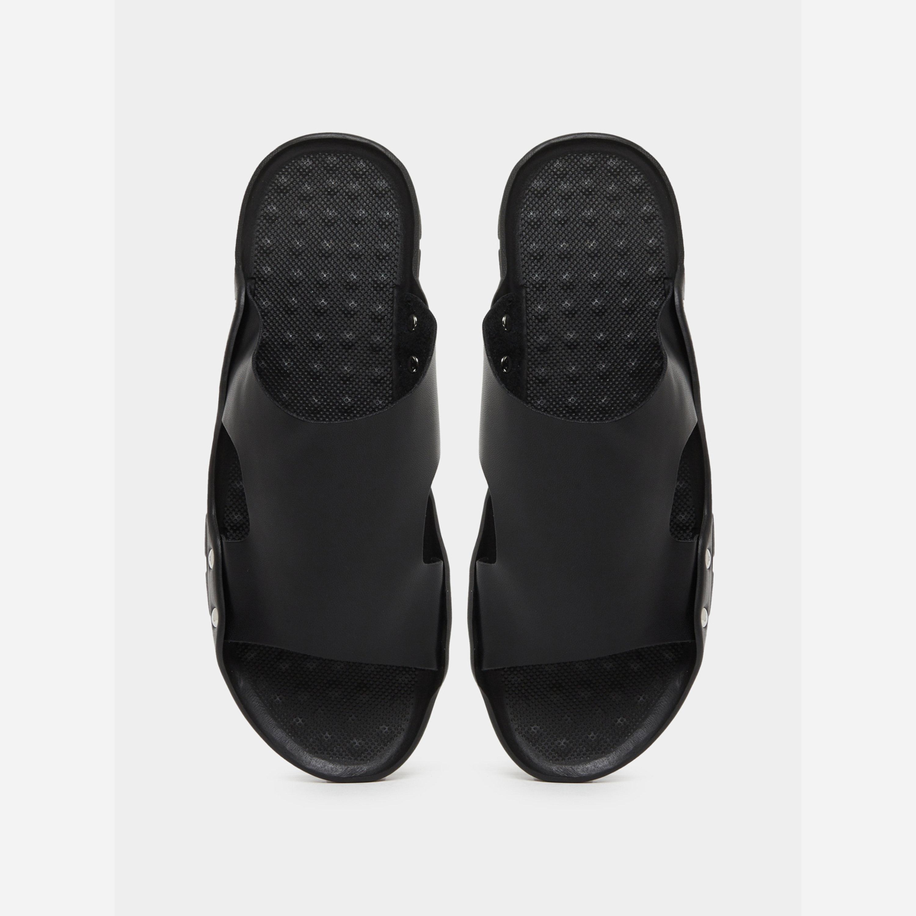 ستايلي - شبشب سهل الارتداء بنعل مزخرف-men-shoes-flipflopsandslides-image-5