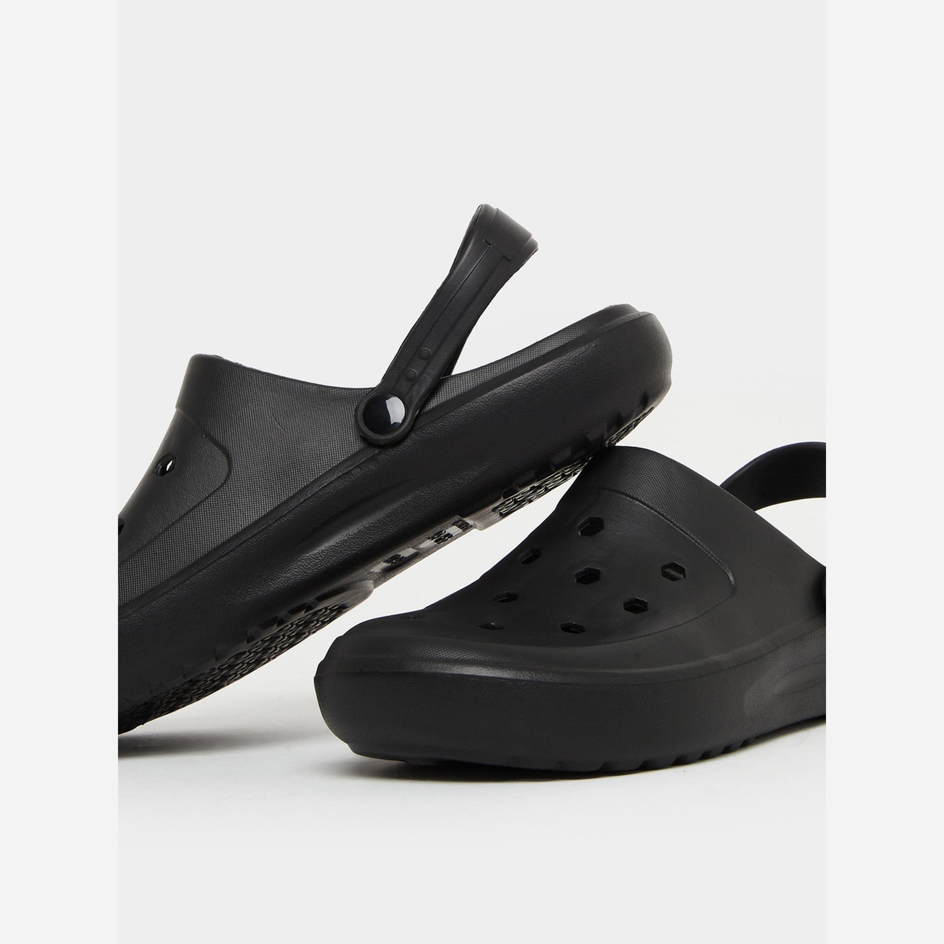 ستايلي - حذاء رجالي لون اسود سهل الارتداء ومريح-men-shoes-flipflopsandslides-image-3