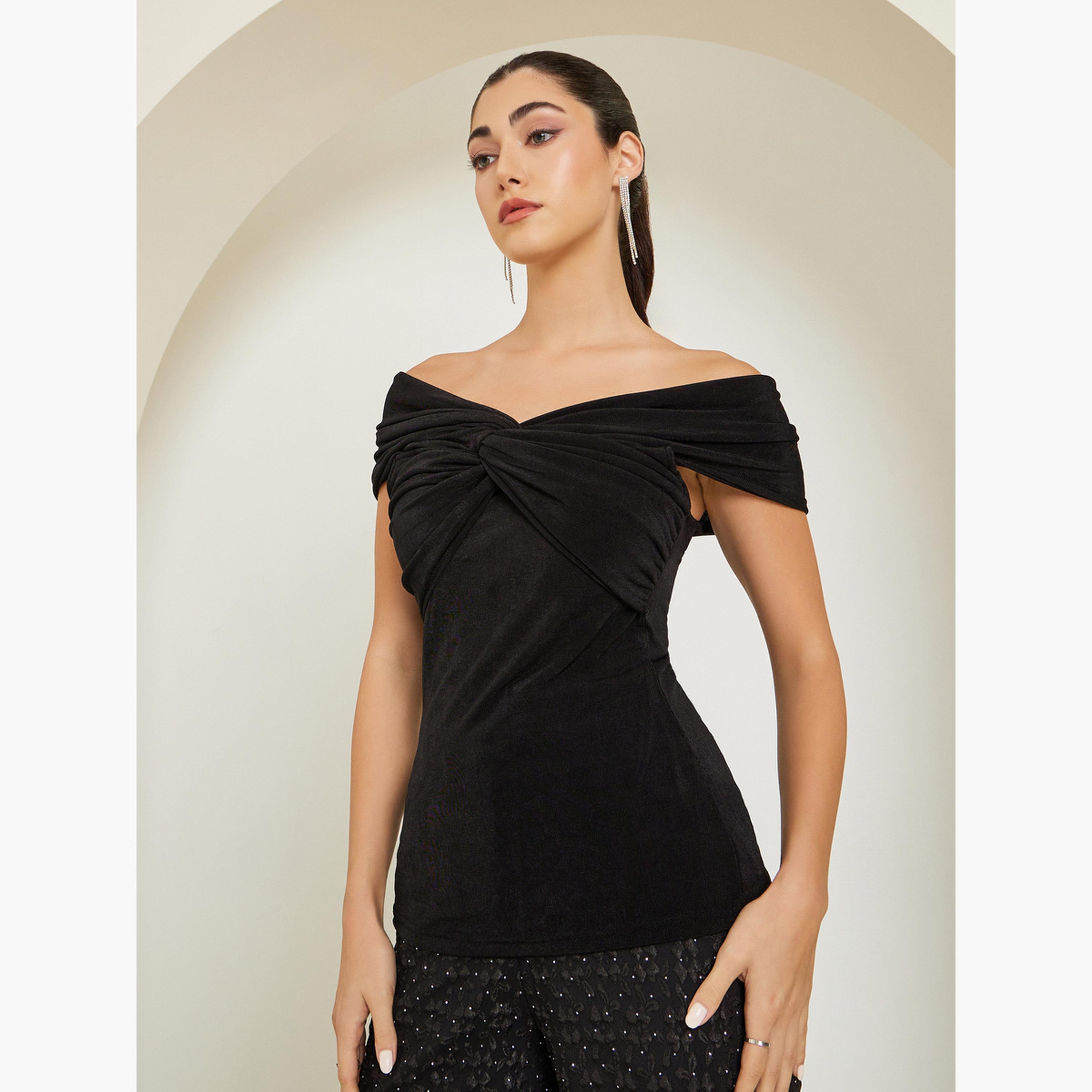 بلوزة محبوكة مكشوفة الكتفين بتصميم ملتوي-women-clothing-shirtsandblouses-blouses-image-3