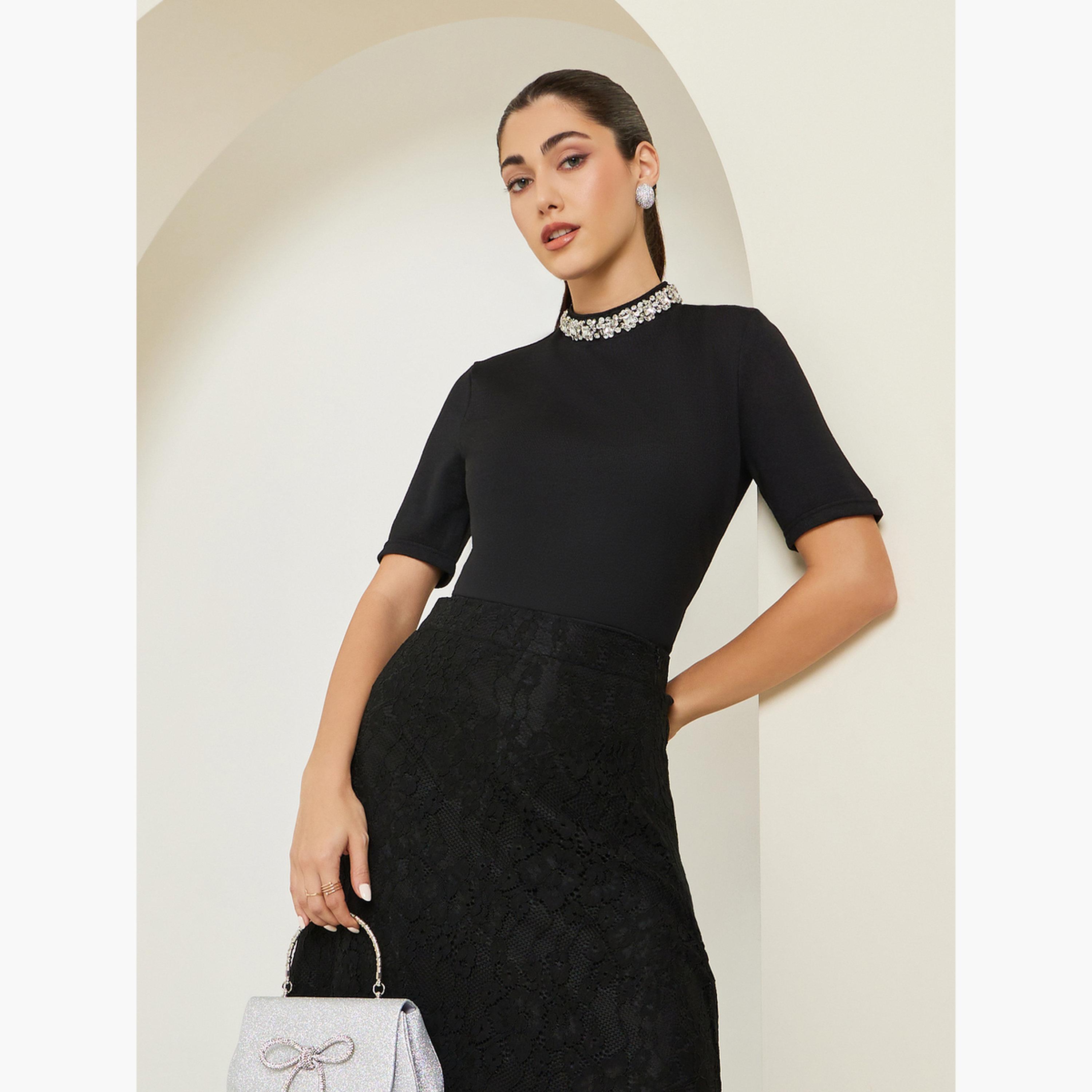 بلوزة بياقة مزينة-women-clothing-tshirts-image-3
