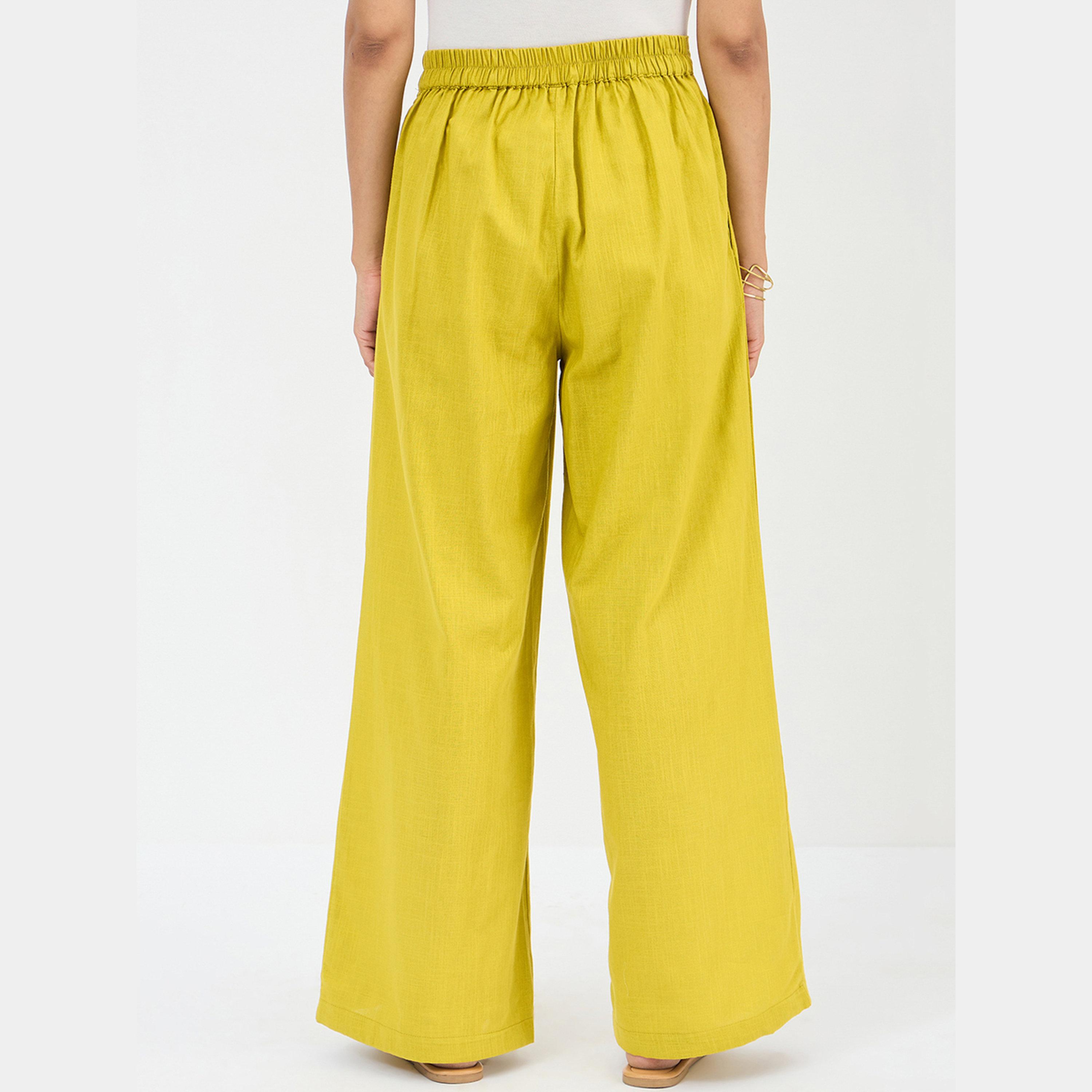 فيميلا - بنطال قطني مستقيم لون أخضر سيترين-women-clothing-bottoms-trousers-image-3