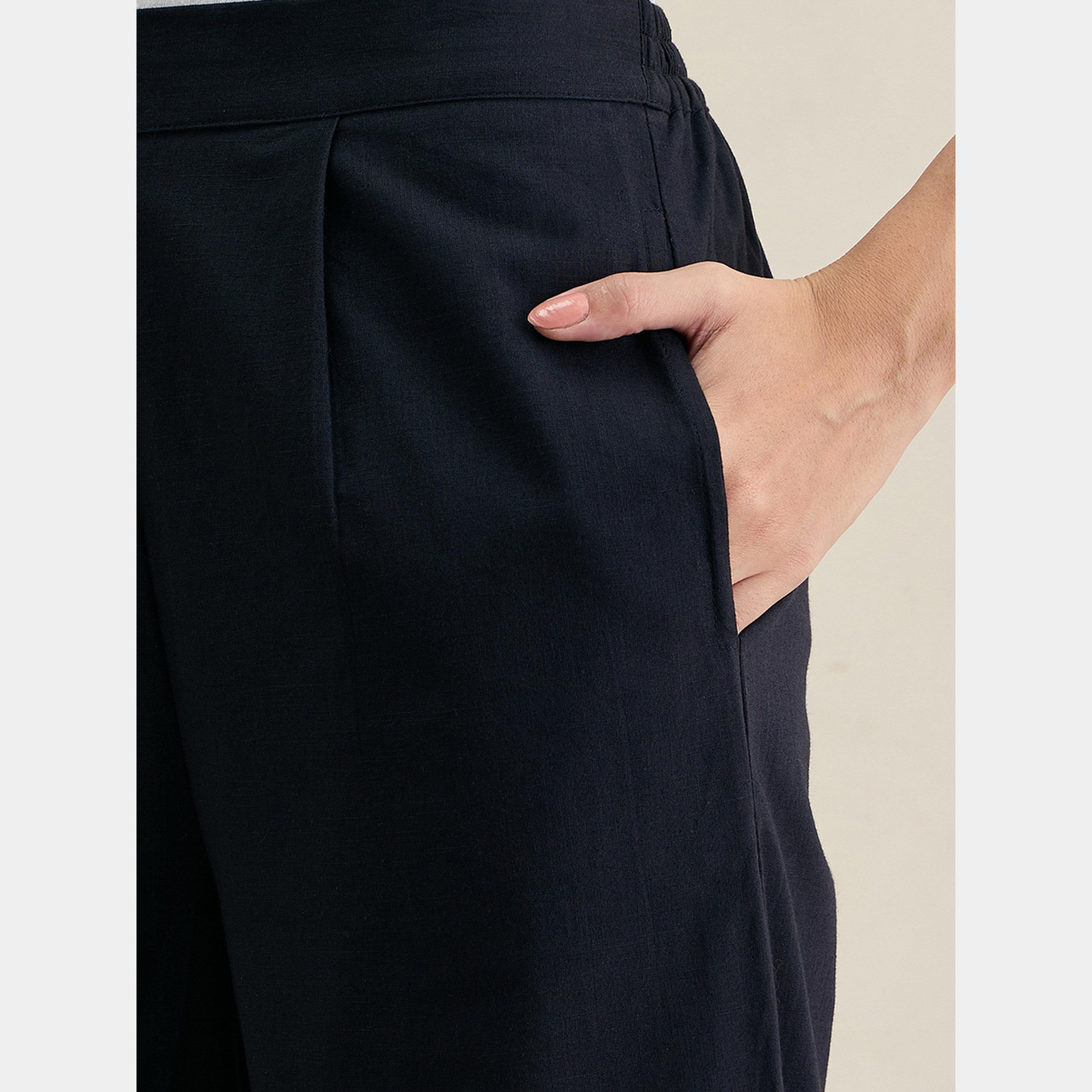 فيميلا - بنطال قطني أسود بقصّة مستقيمة-women-clothing-bottoms-trousers-image-6