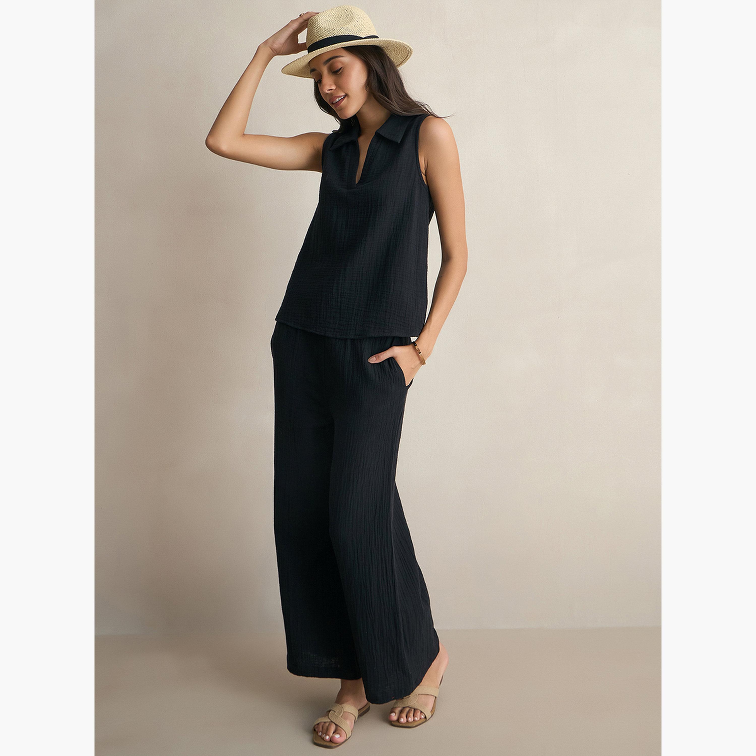 فيميلا - طقم نسائي من بلوزة وبنطال قطني أسود-women-clothing-coordsets-image-1