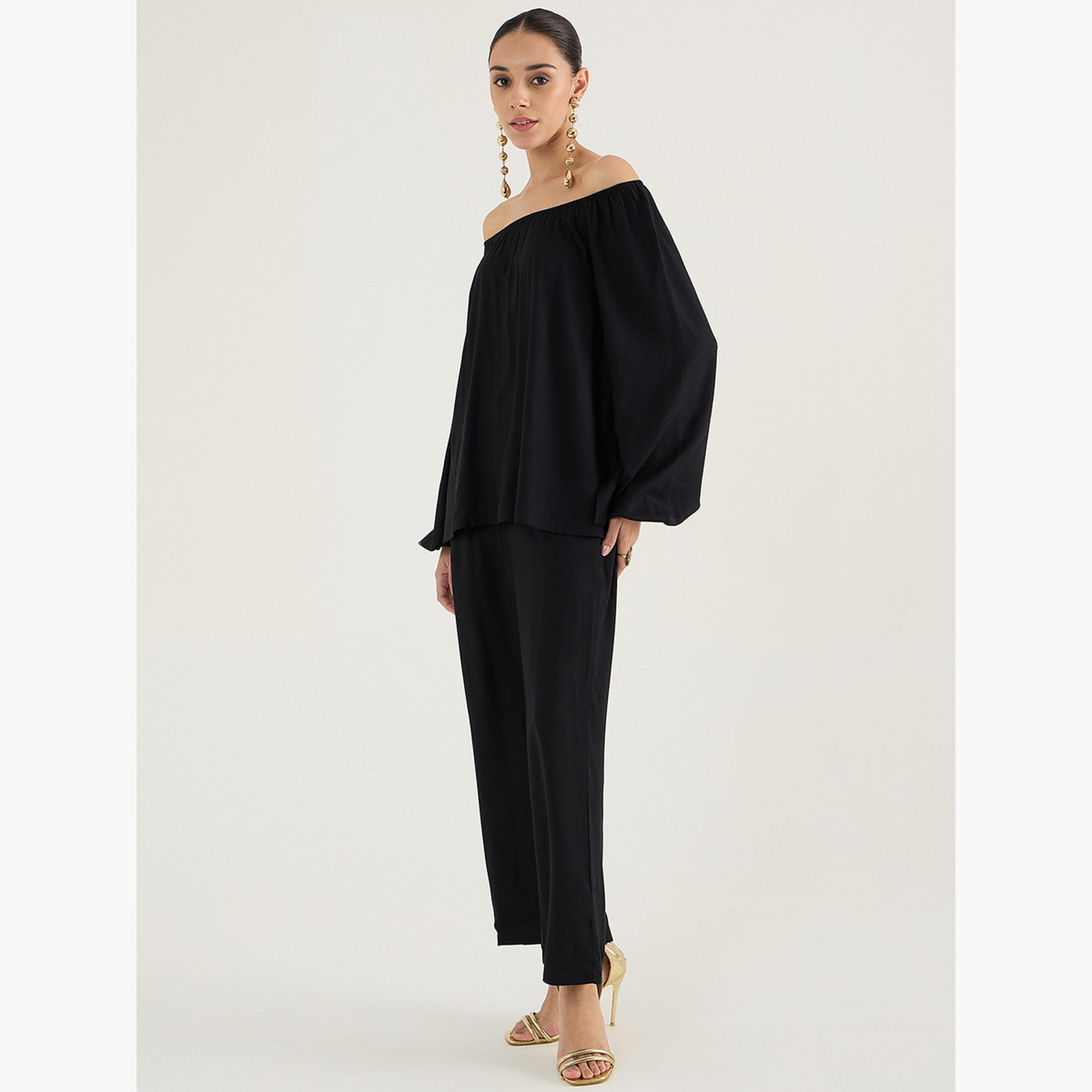 فيميلا - طقم نسائي من بلوزة وبنطال مكشوف الكتفين-women-clothing-coordsets-image-3