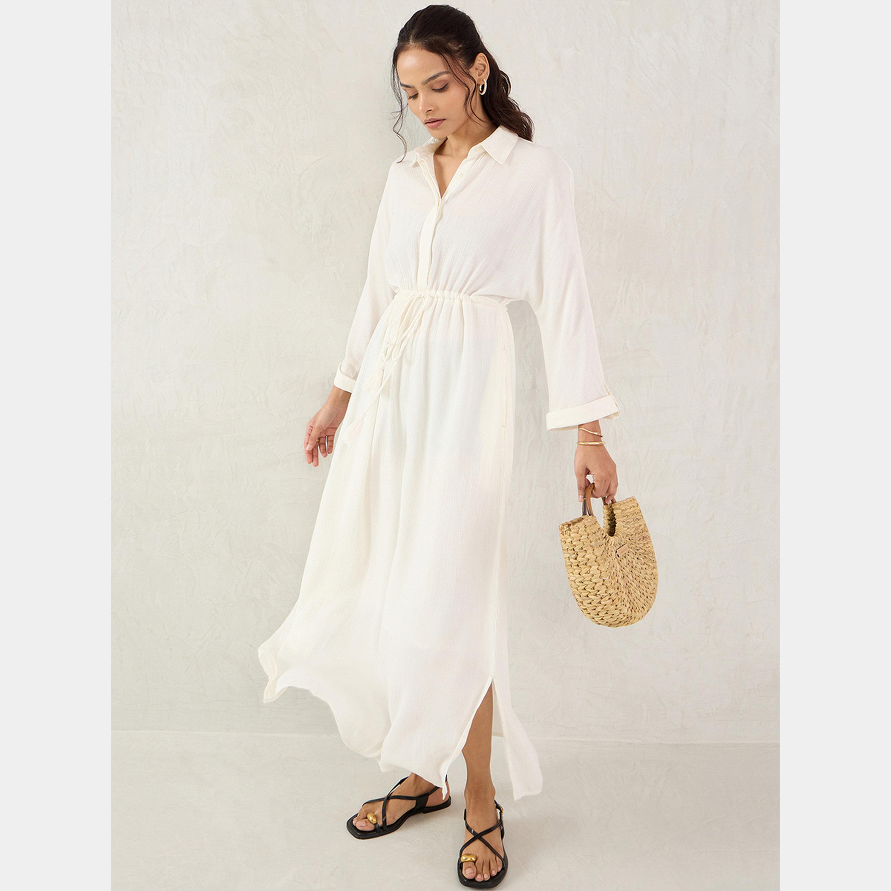 فيميلا - فستان ماكسي نسائي بأكمام طويلة وياقة مجعدة ومزخرف لون اوف وايت-women-clothing-dresses-image-5