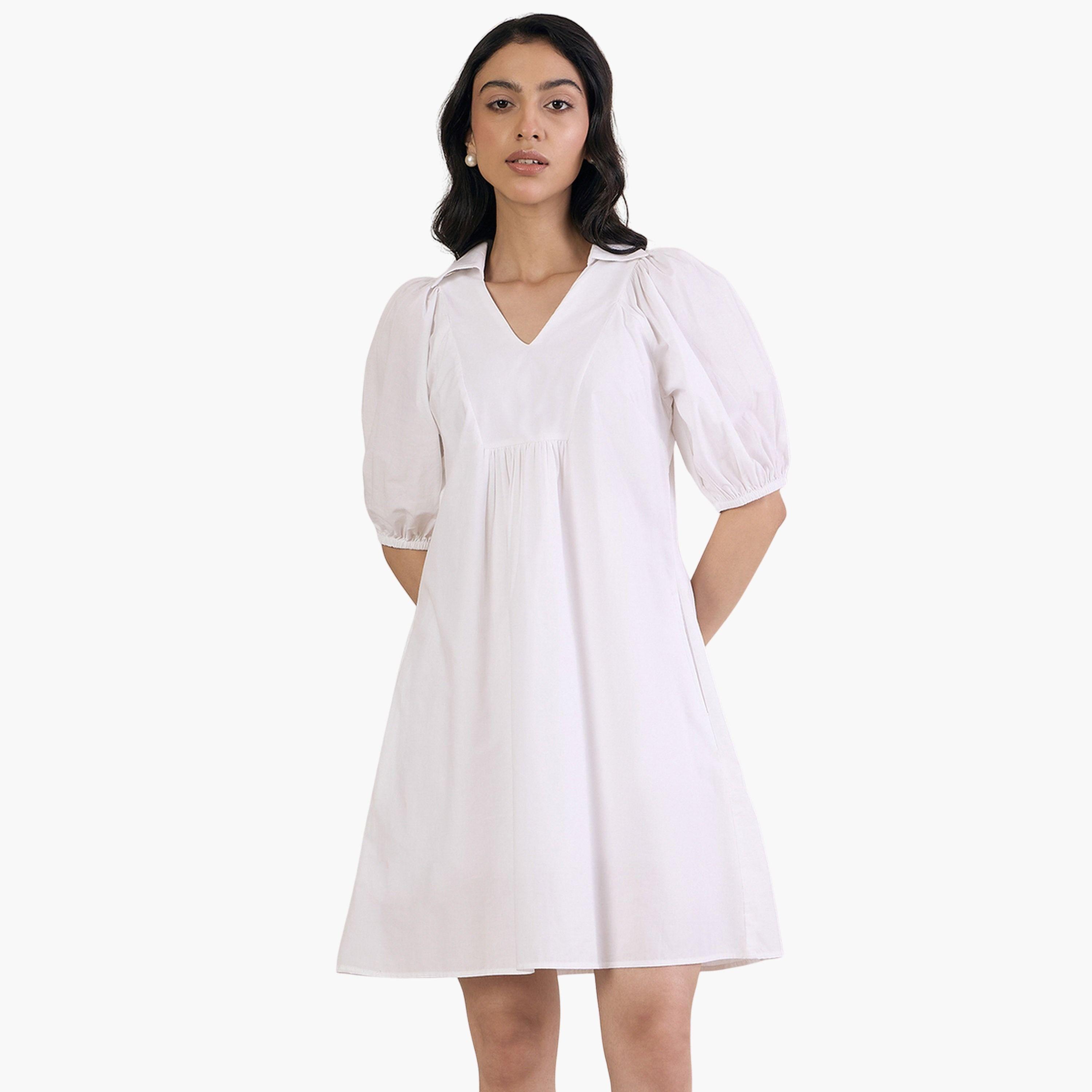 فيميلا - فستان نسائي قصير من قماش البوبلين الأبيض رقبة حرف V تصميم A-women-clothing-dresses-image-1