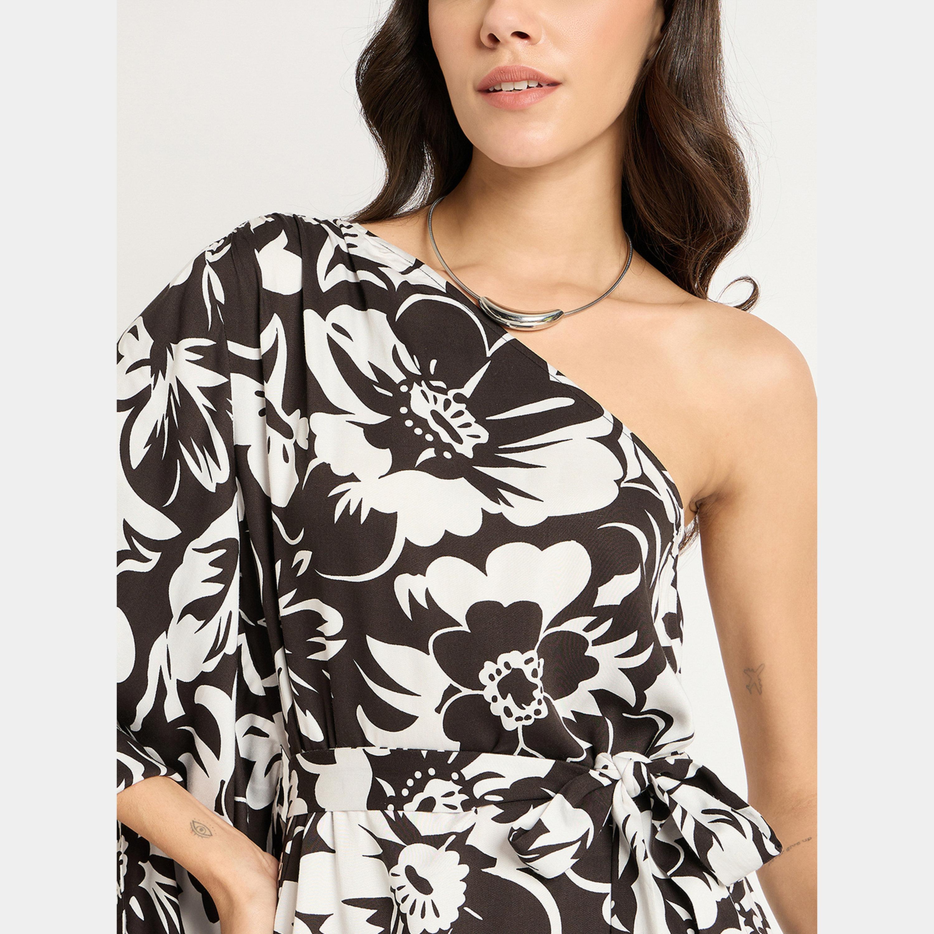 فيميلا - فستان نسائي أسود متوسط ​​الطول بكتف واحد غير متماثل ومزين بنقشة زهور-women-clothing-dresses-image-5