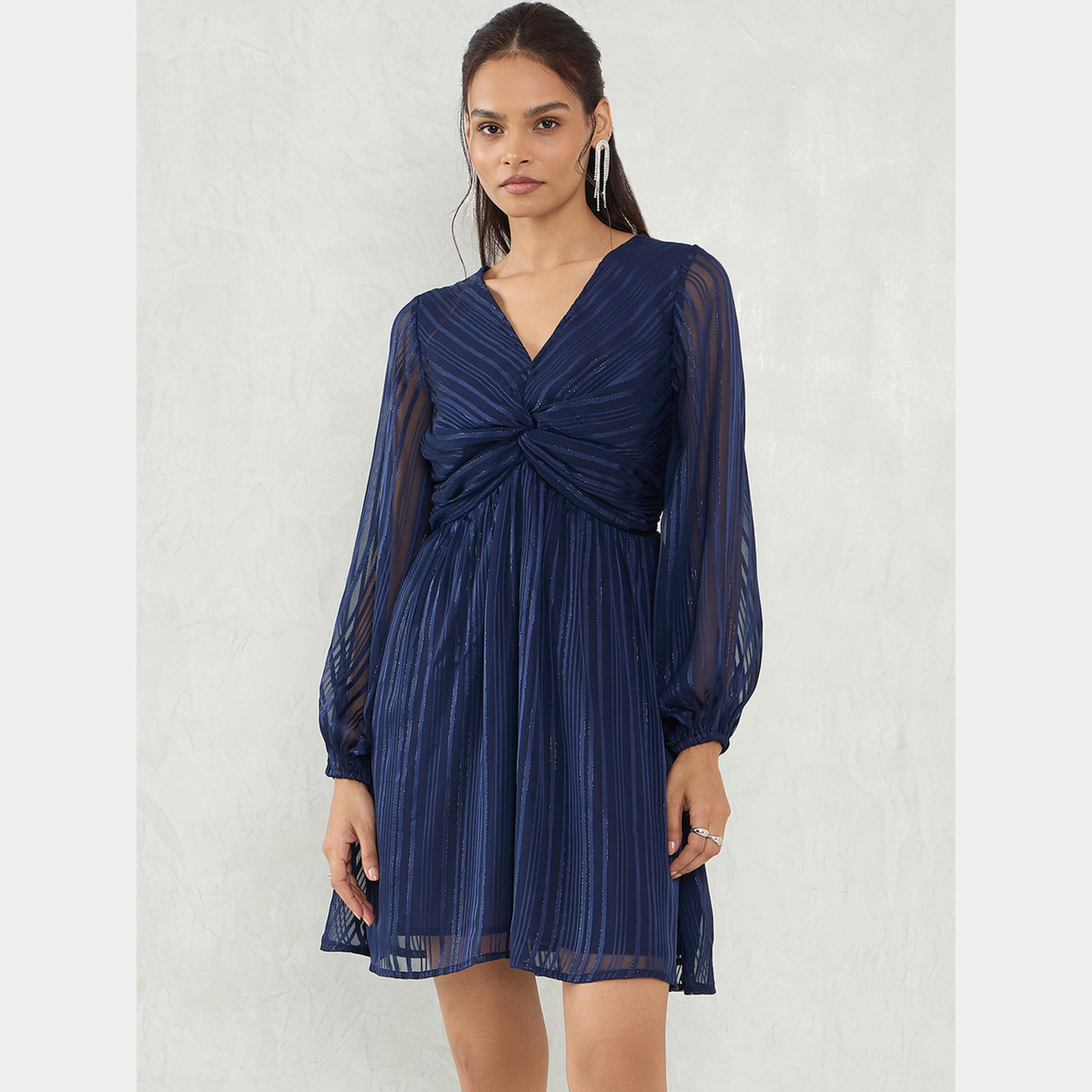 فيميلا - فستان نسائي قصير بأكمام طويلة رقبة حرف A لون أزرق كحلي-women-clothing-dresses-image-1