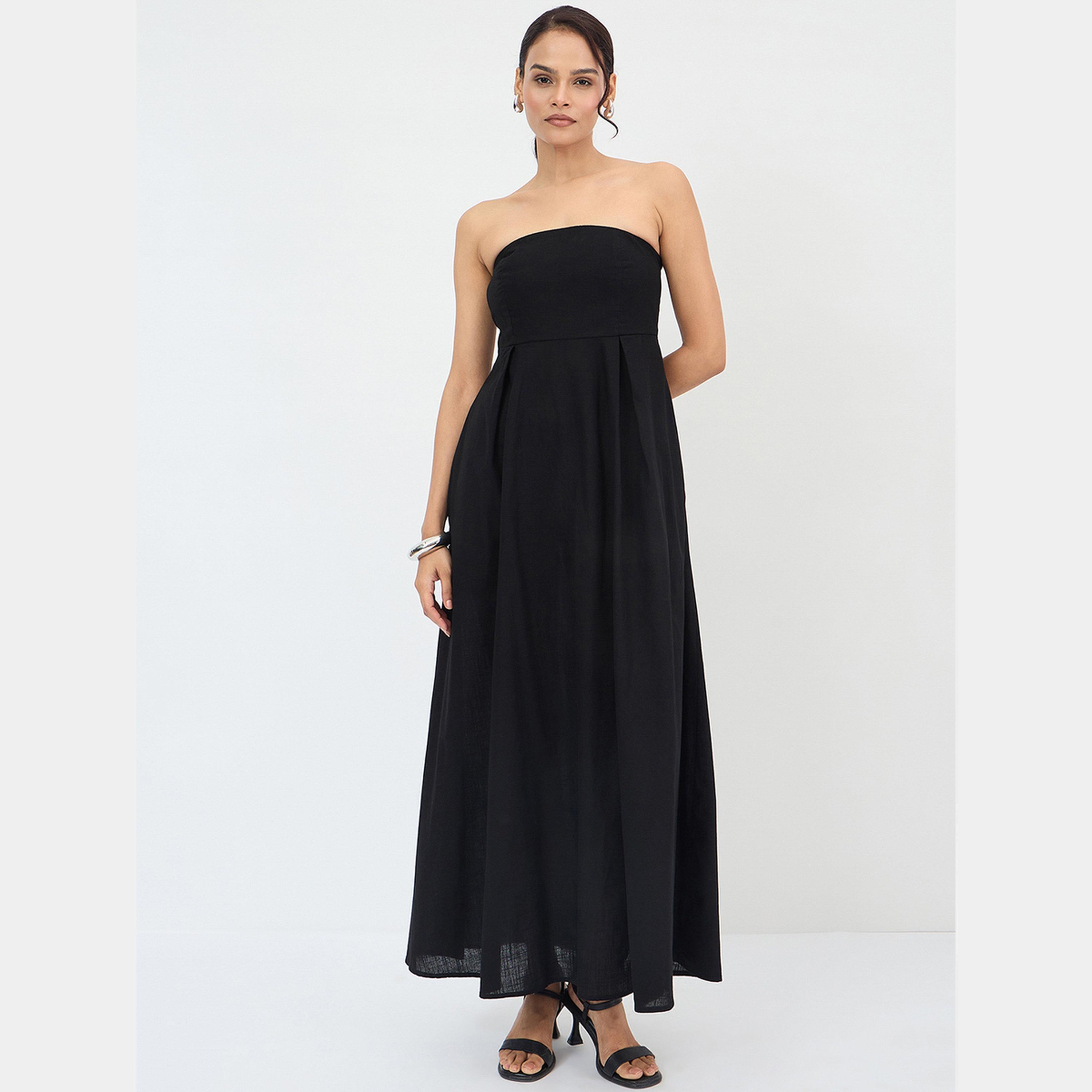 فيميلا - فستان ماكسي قطن أسود سادة بياقة دائرية للنساء تصميم A-women-clothing-dresses-image-1