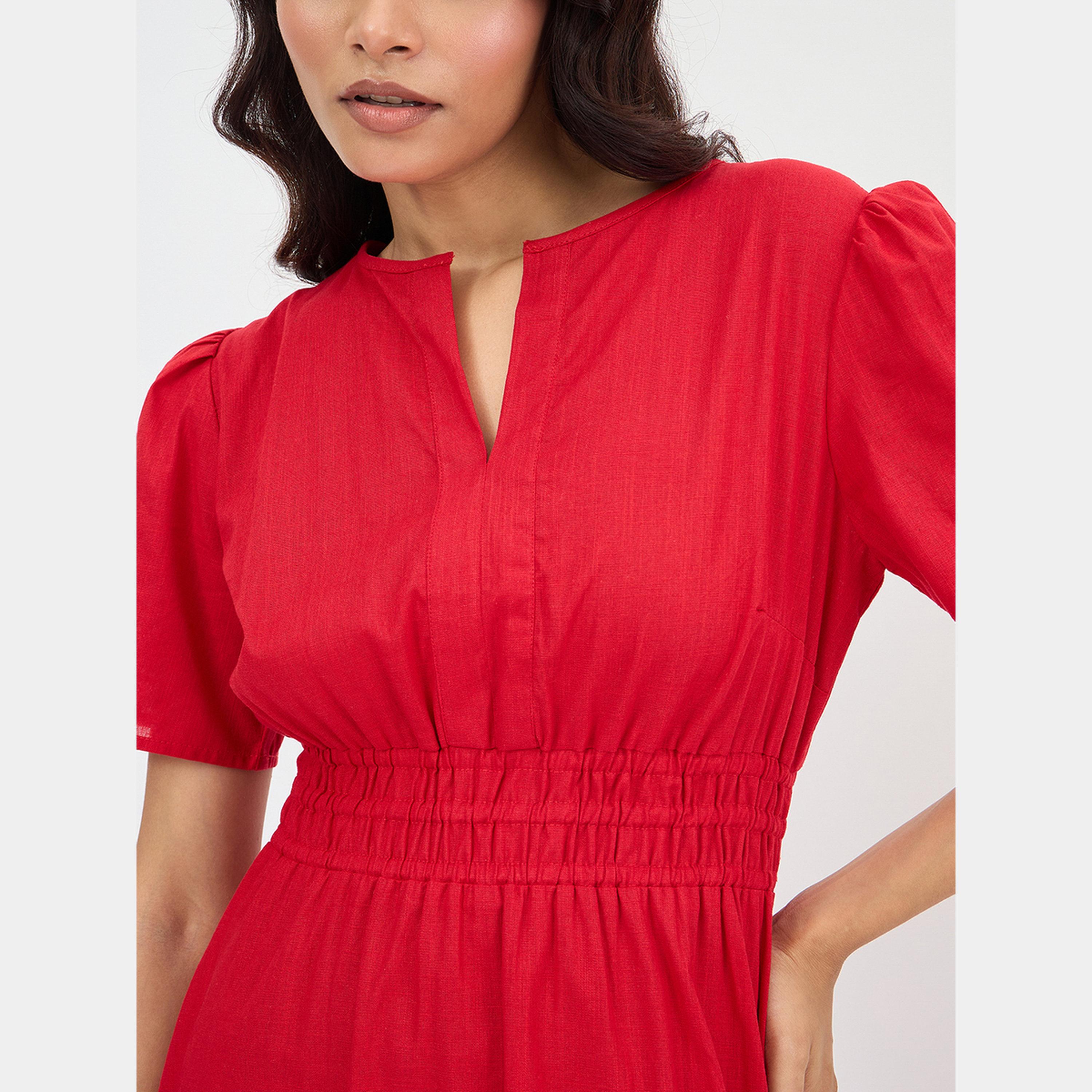 فيميلا - فستان ماكسي نسائي من القطن باللون الأحمر، بأكمام قصيرة ورقبة حرف V-women-clothing-dresses-image-4