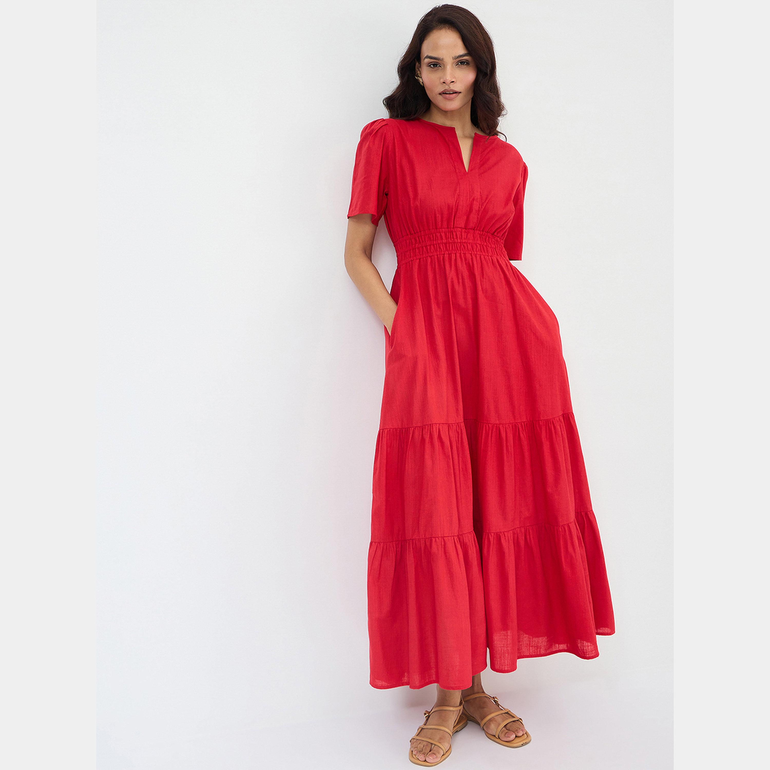 فيميلا - فستان ماكسي نسائي من القطن باللون الأحمر، بأكمام قصيرة ورقبة حرف V-women-clothing-dresses-image-5