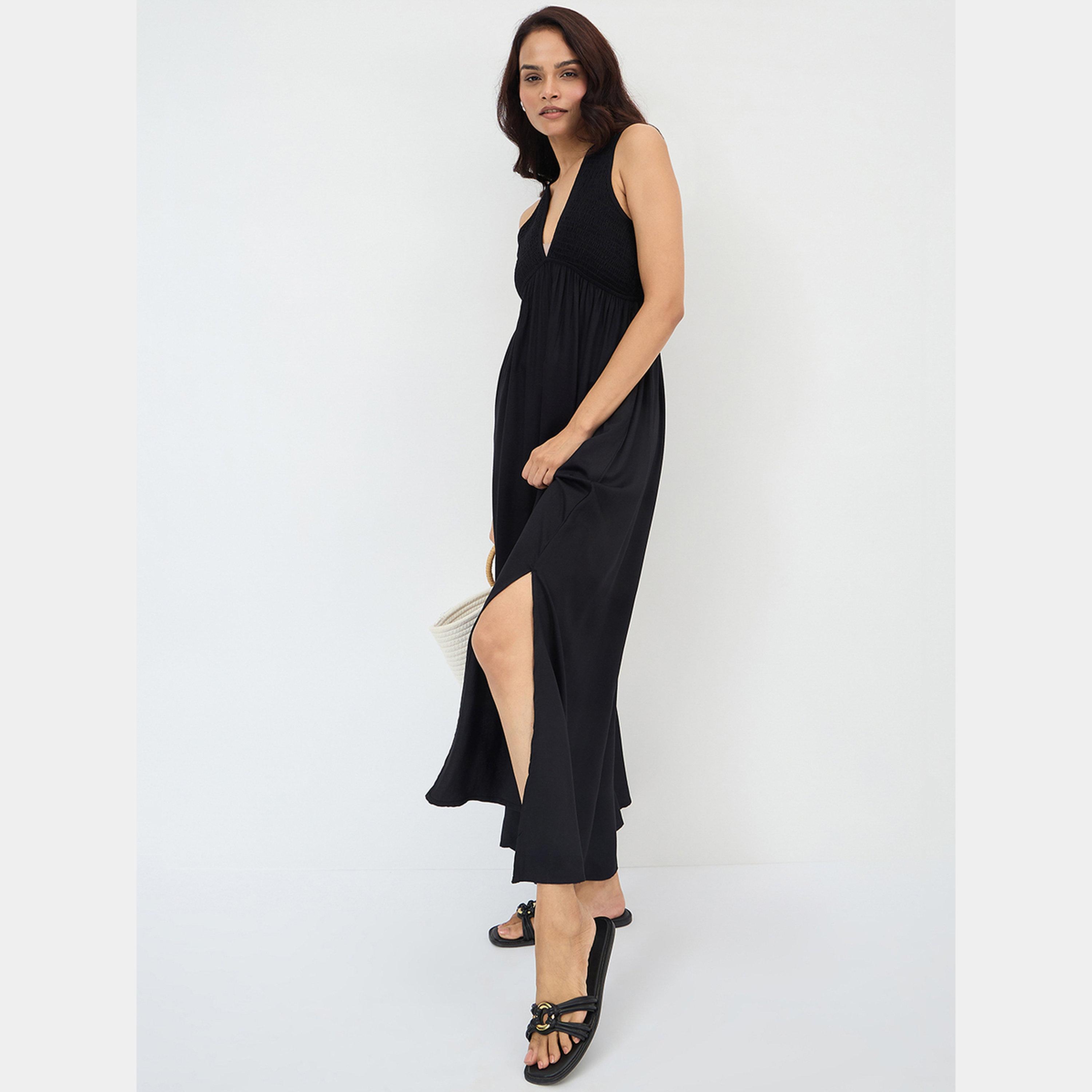 فيميلا - فستان ماكسي أسود بدون أكمام برقبة منخفضة وخصر منفوش للنساء-women-clothing-dresses-image-4