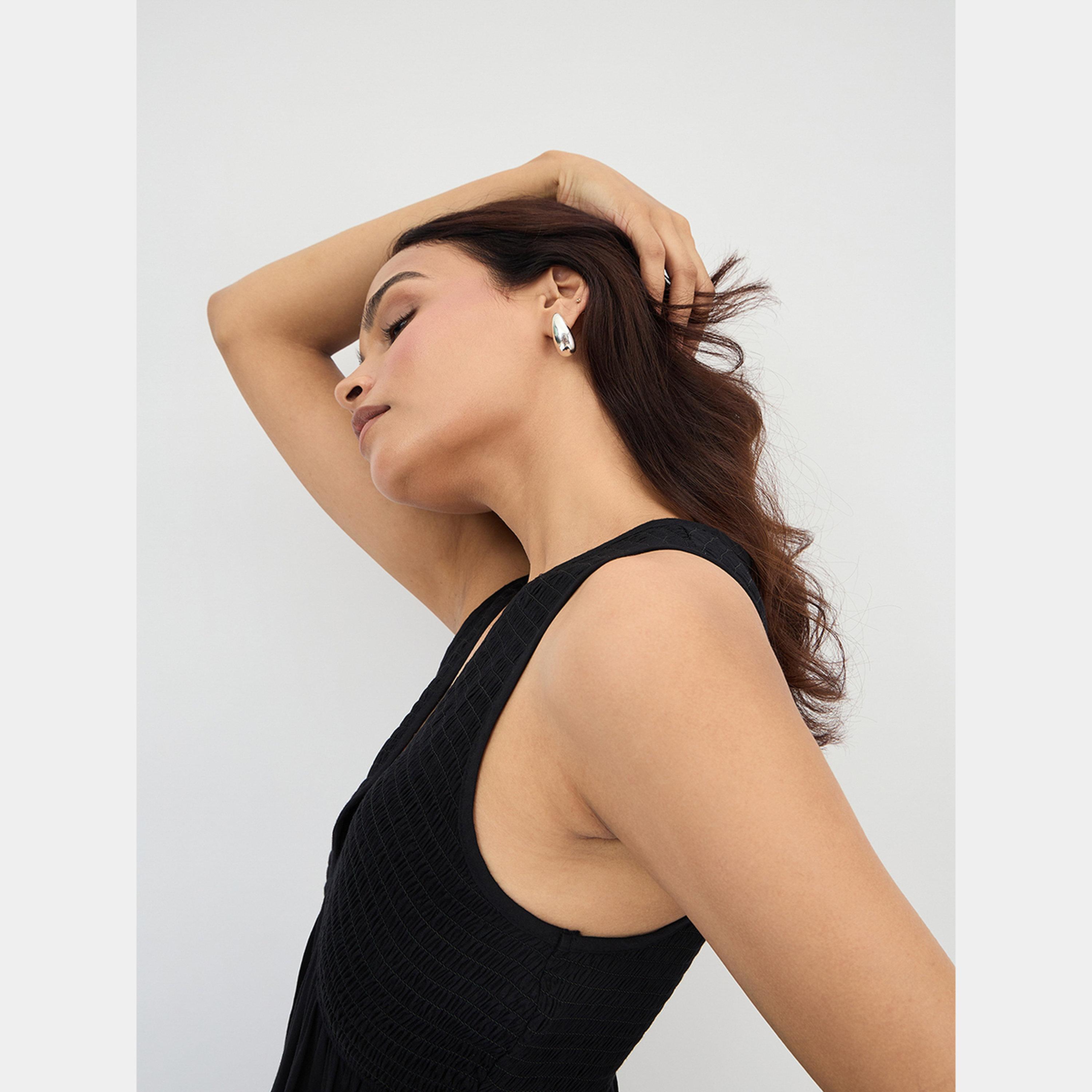 فيميلا - فستان ماكسي أسود بدون أكمام برقبة منخفضة وخصر منفوش للنساء-women-clothing-dresses-image-5