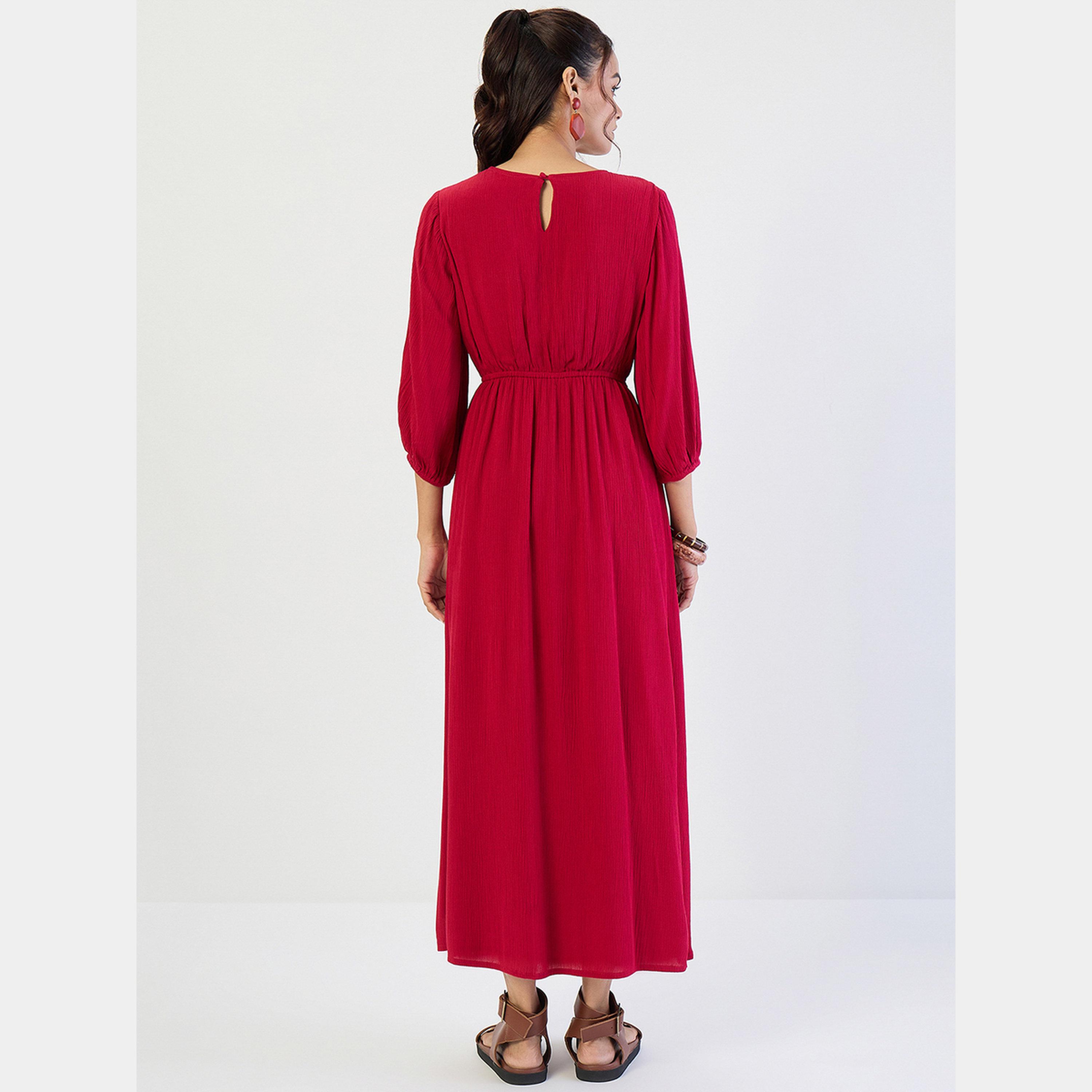فيميلا - فستان ماكسي أحمر غامق مكشكشة برقبة دائرية وأكمام 3/4 للنساء-women-clothing-dresses-image-3