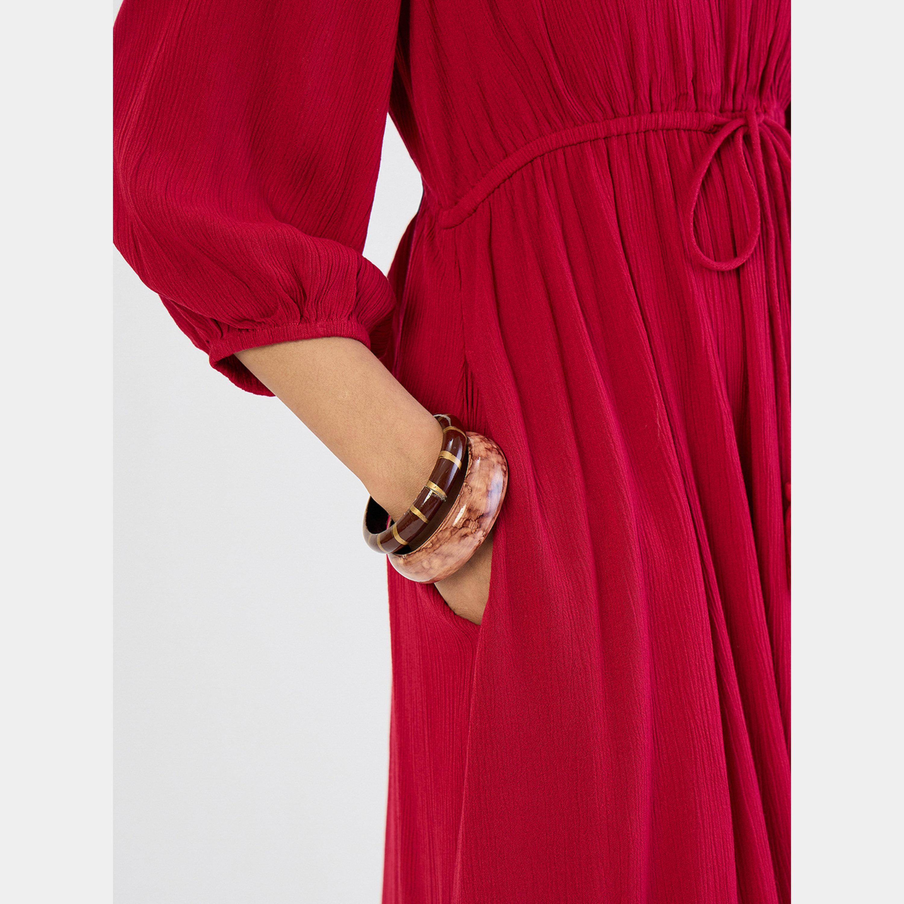 فيميلا - فستان ماكسي أحمر غامق مكشكشة برقبة دائرية وأكمام 3/4 للنساء-women-clothing-dresses-image-5