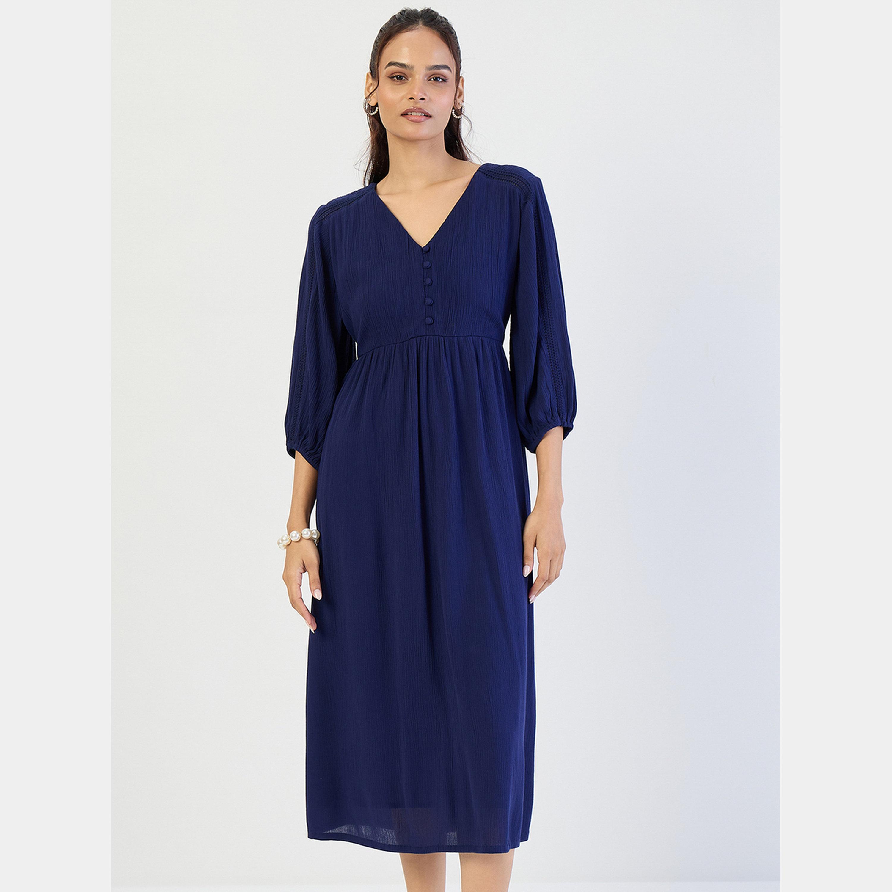 فيميلا - فستان متوسط الطول نسائي أزرق داكن رقبة حرف V وأكمام 3/4-women-clothing-dresses-image-1