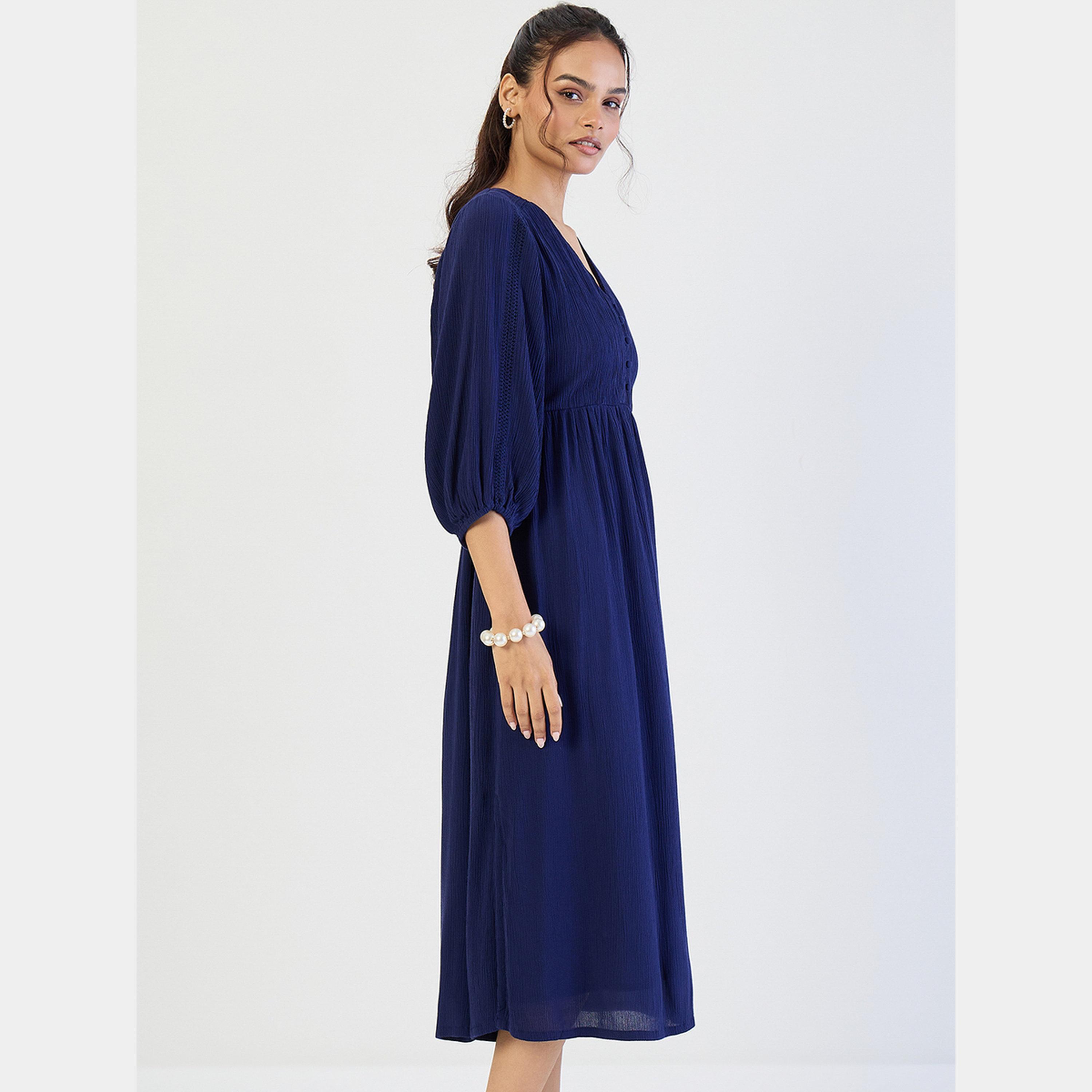 فيميلا - فستان متوسط الطول نسائي أزرق داكن رقبة حرف V وأكمام 3/4-women-clothing-dresses-image-6