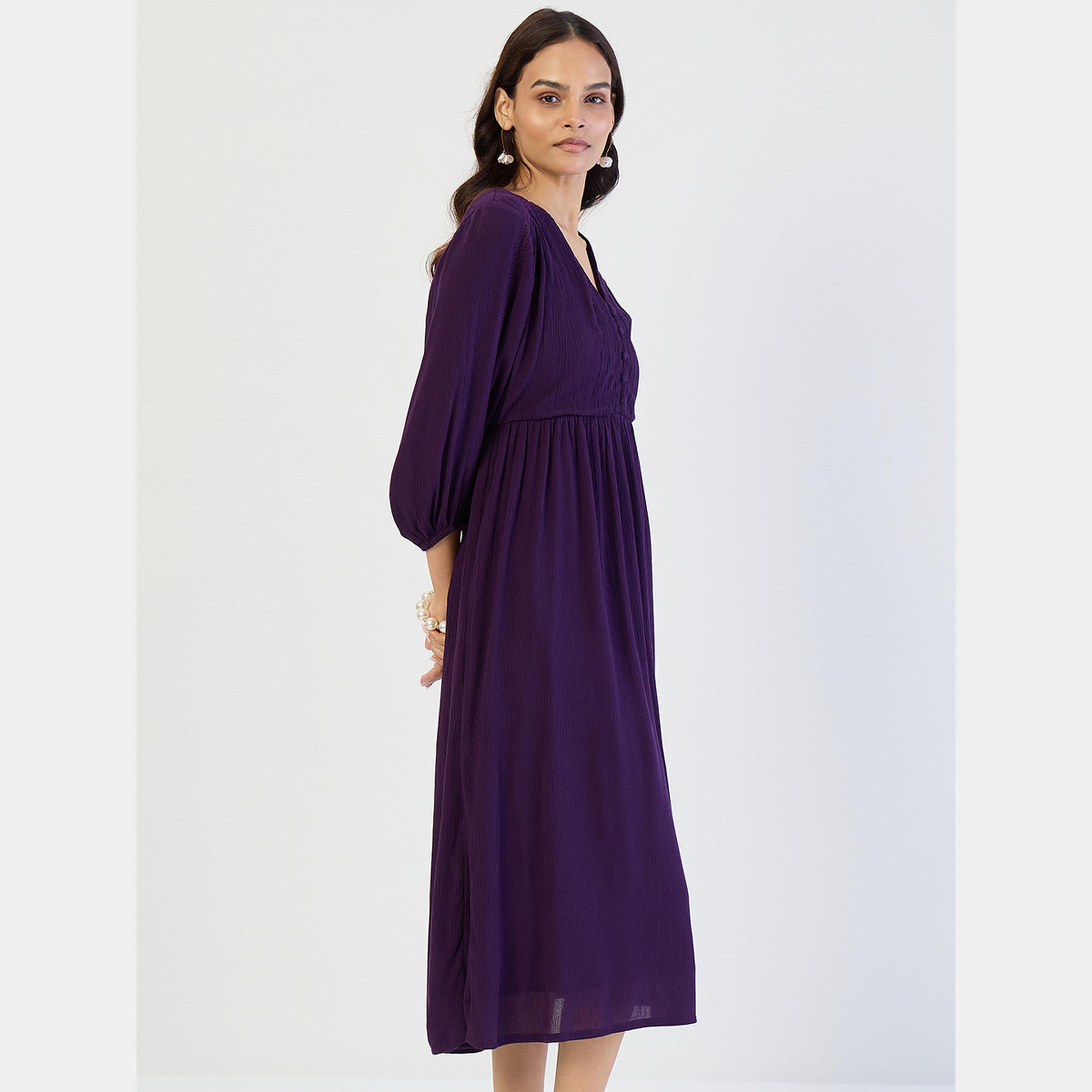 Femmella Deep Purple Crinkled Lace Detail V-Neck 3/4 Sleeves Women's Midi Dress-women-clothing-dresses-image-6