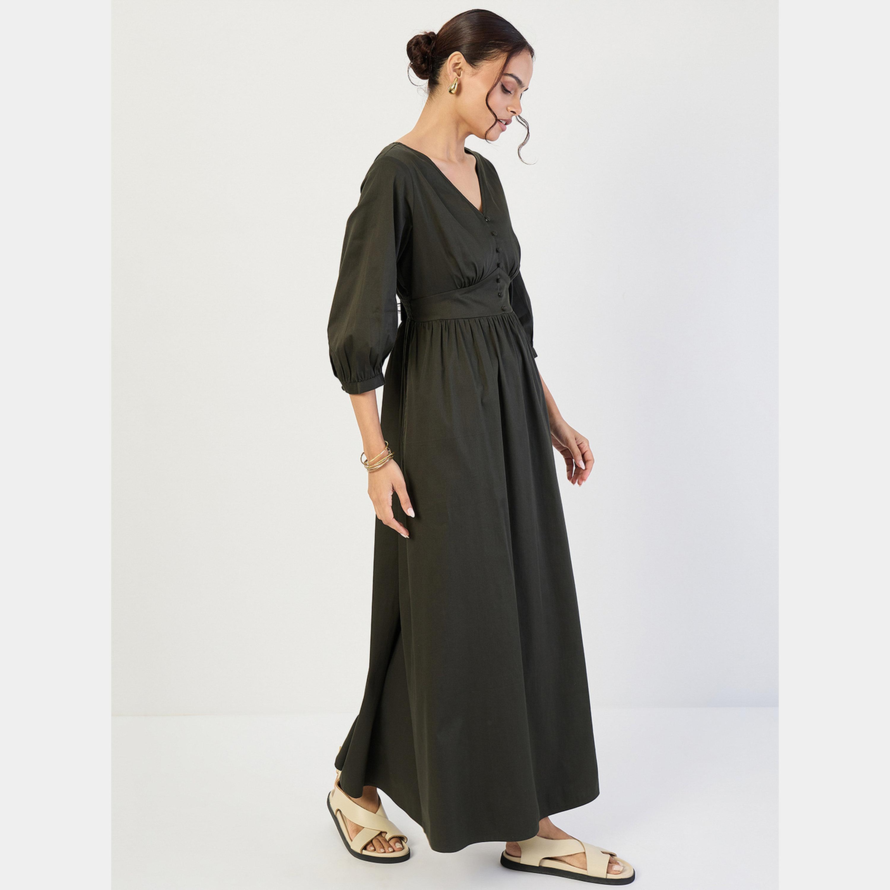 فيميلا - فستان ماكسي نسائي من القطن الزيتوني رقبة حرف V وأكمام 3/4 مع تفاصيل مشد-women-clothing-dresses-image-2