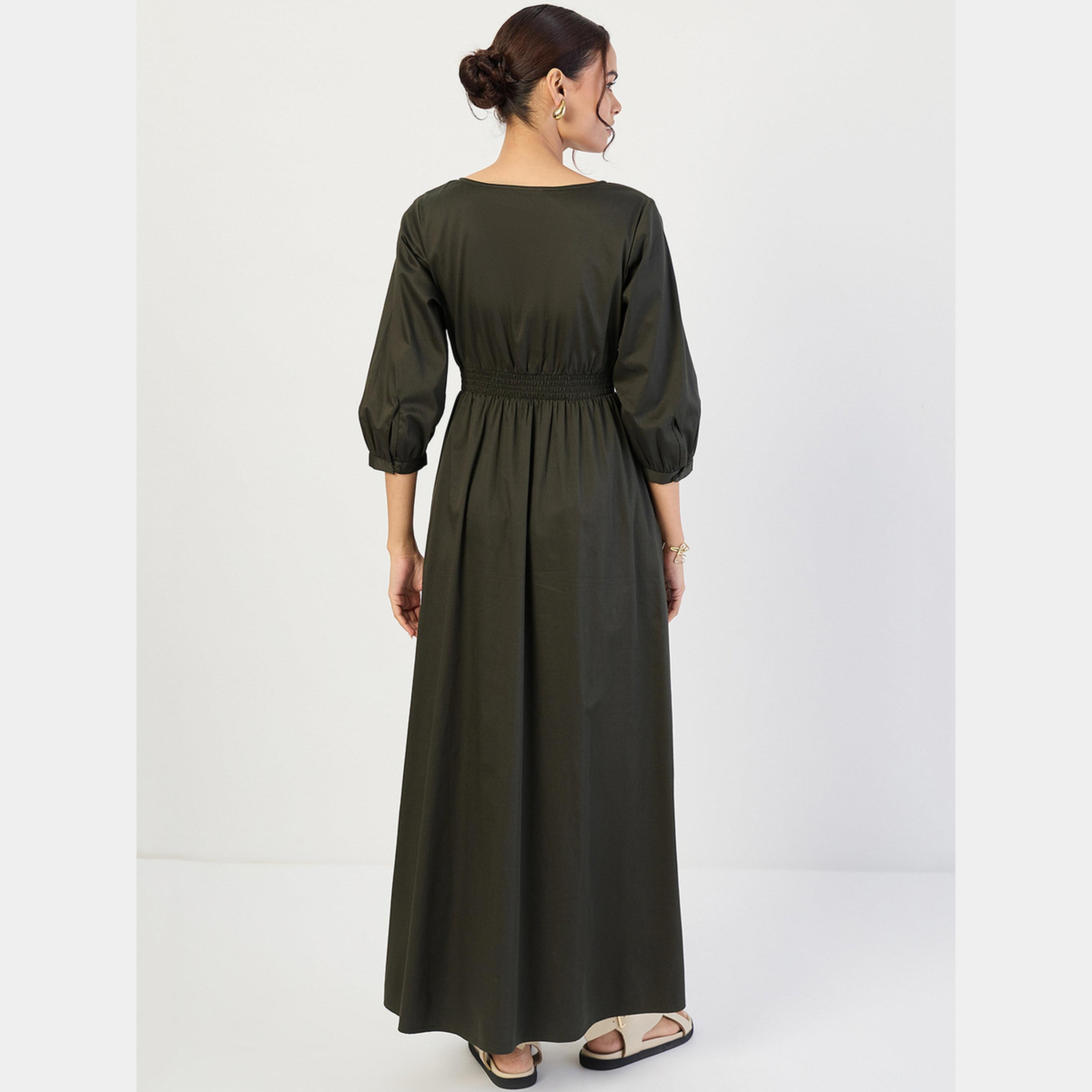 فيميلا - فستان ماكسي نسائي من القطن الزيتوني رقبة حرف V وأكمام 3/4 مع تفاصيل مشد-women-clothing-dresses-image-3