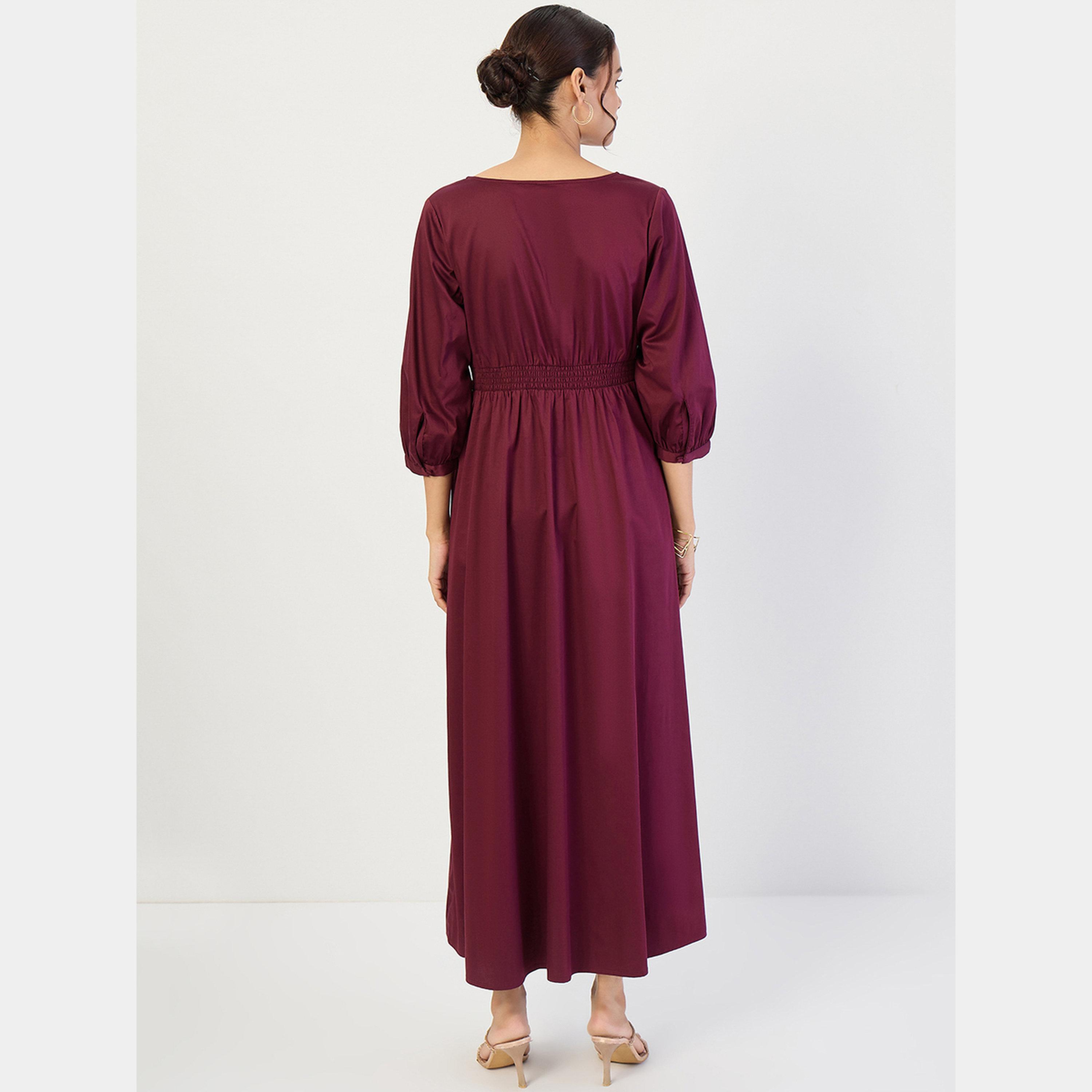 فيميلا - فستان ماكسي نسائي قطن لون نبيذي فتحة حرف V وأكمام 3/4 وتفاصيل مشد-women-clothing-dresses-image-3