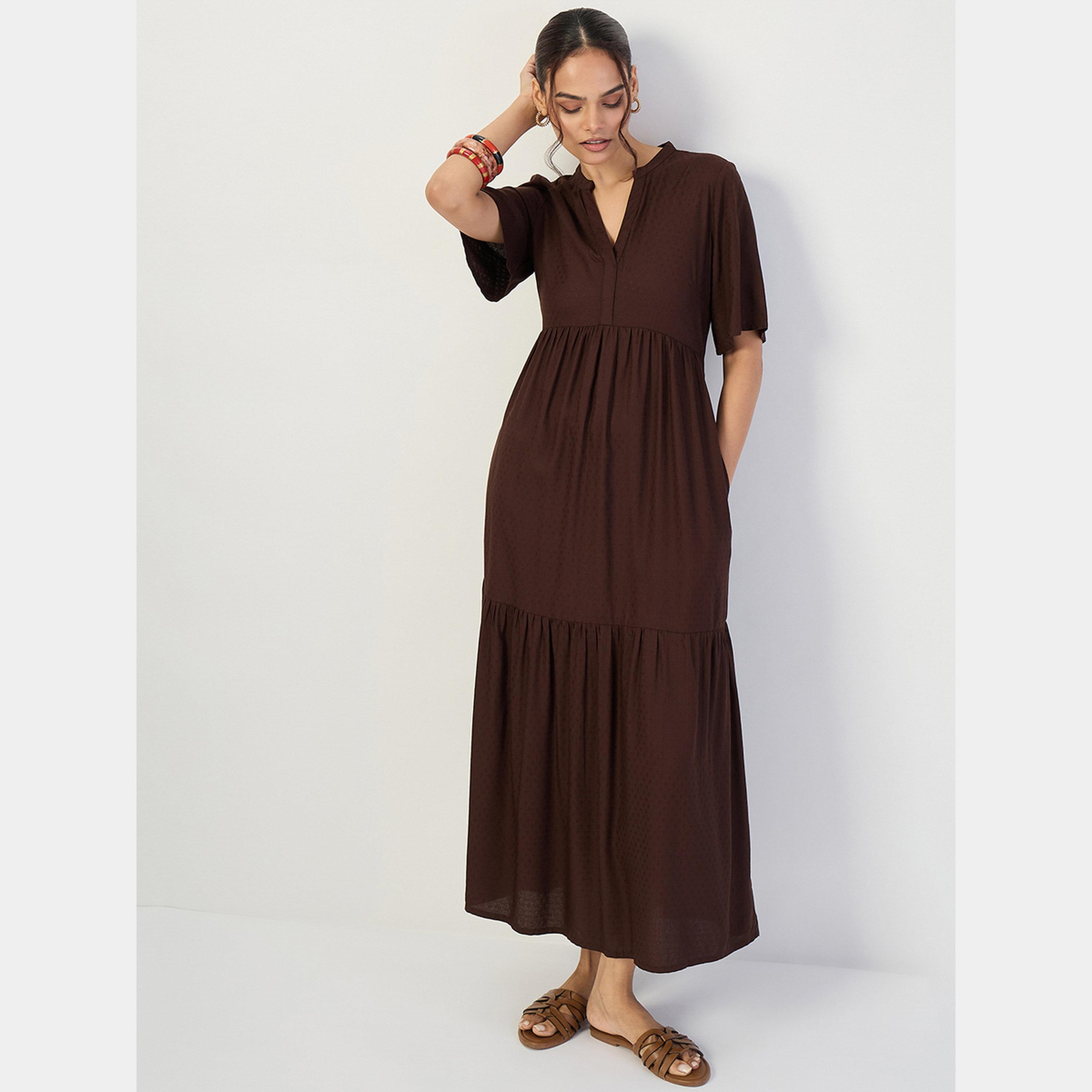 فيميلا - فستان ماكسي متعدد الطبقات بأكمام واسعة من الماندرين لون القهوة دوبي للنساء-women-clothing-dresses-image-6