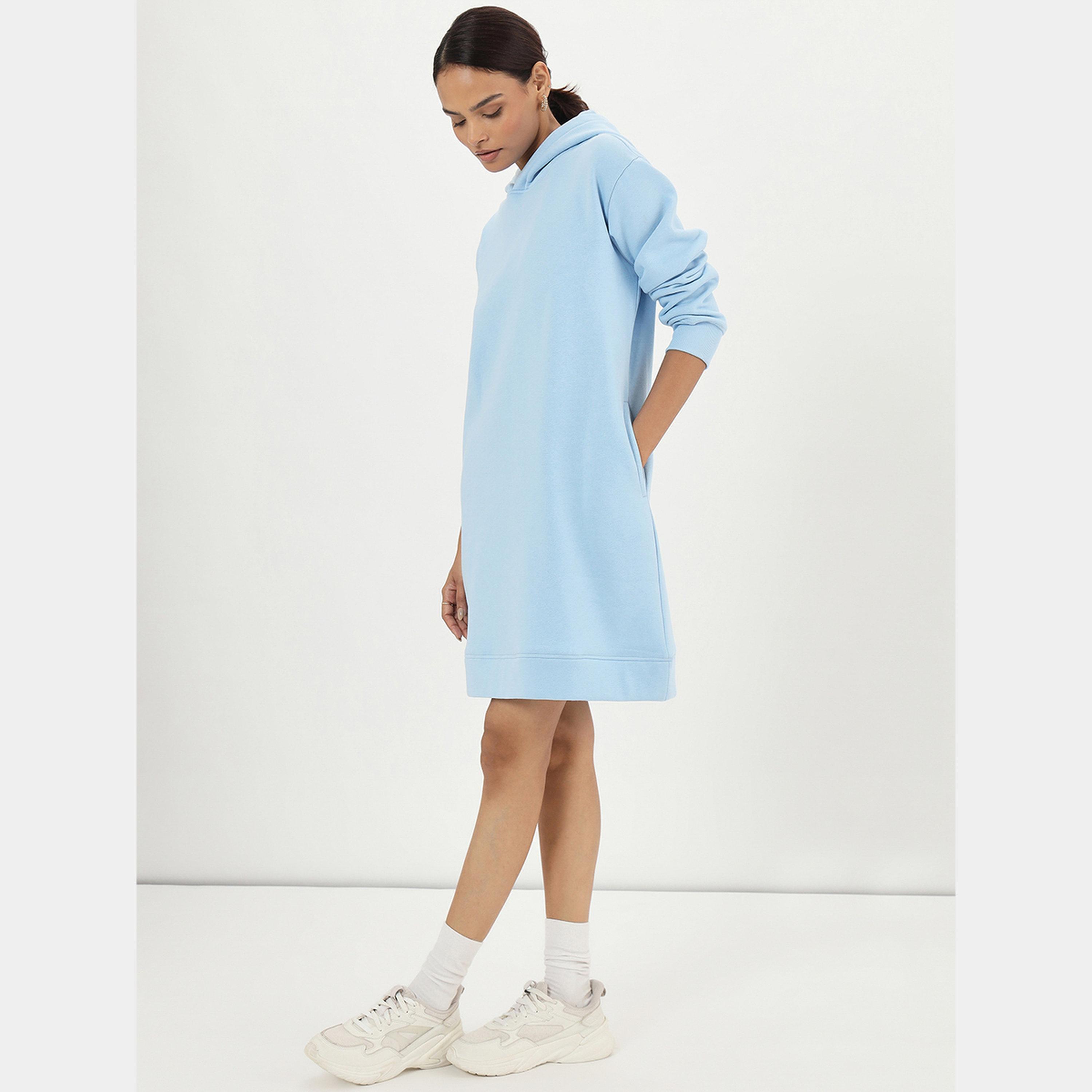 فيميلا - فستان نسائي قصير صوف بأكمام طويلة وياقة بغطاء للرأس لون أزرق-women-clothing-dresses-image-2