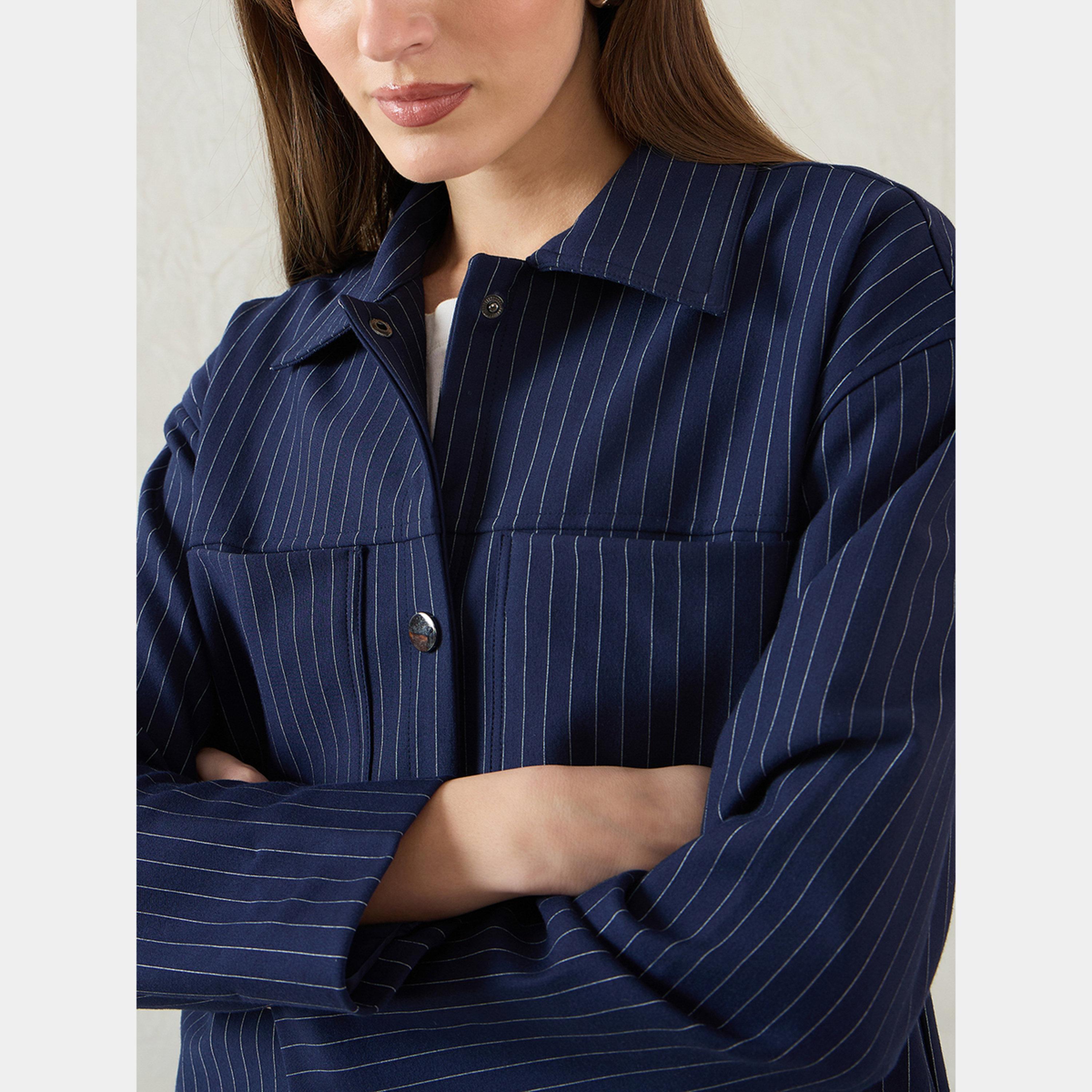 فيميلا - سترة نسائية مخططة بأكمام طويلة وياقة وأزرار-women-winterwear-coatsandjackets-jackets-image-4