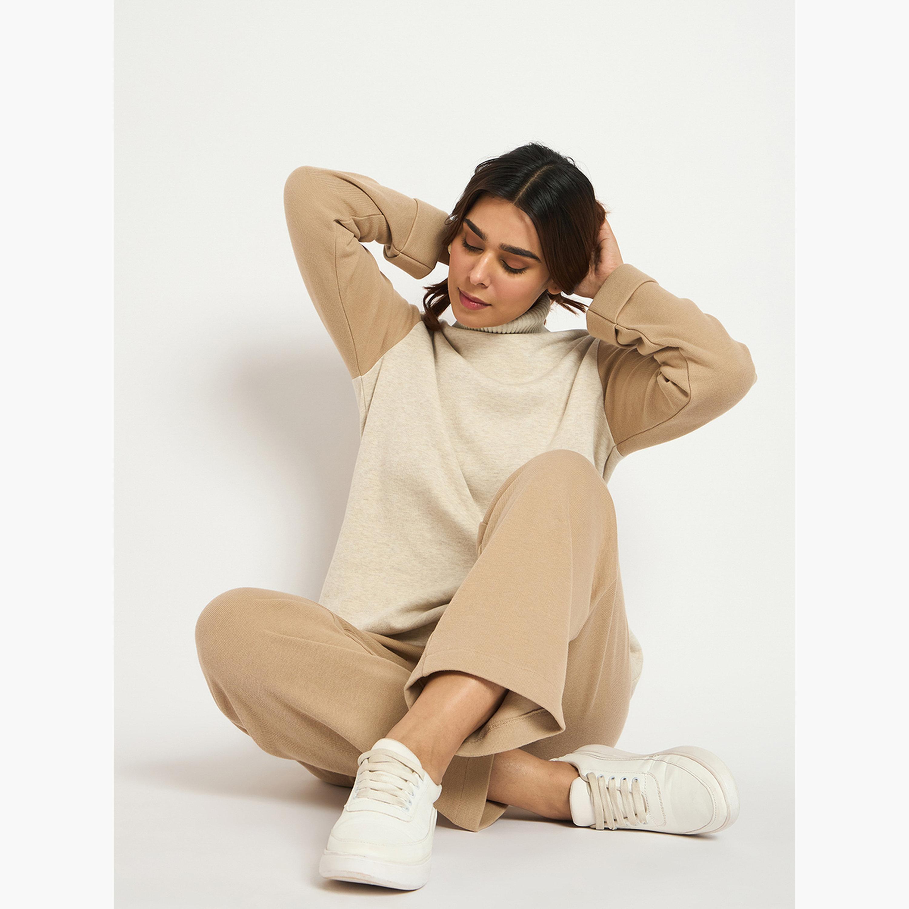 فيميلا - مجموعة من السترات والبنطالات المحبوكة بألوان متعددة للنساء-women-clothing-coordsets-image-3