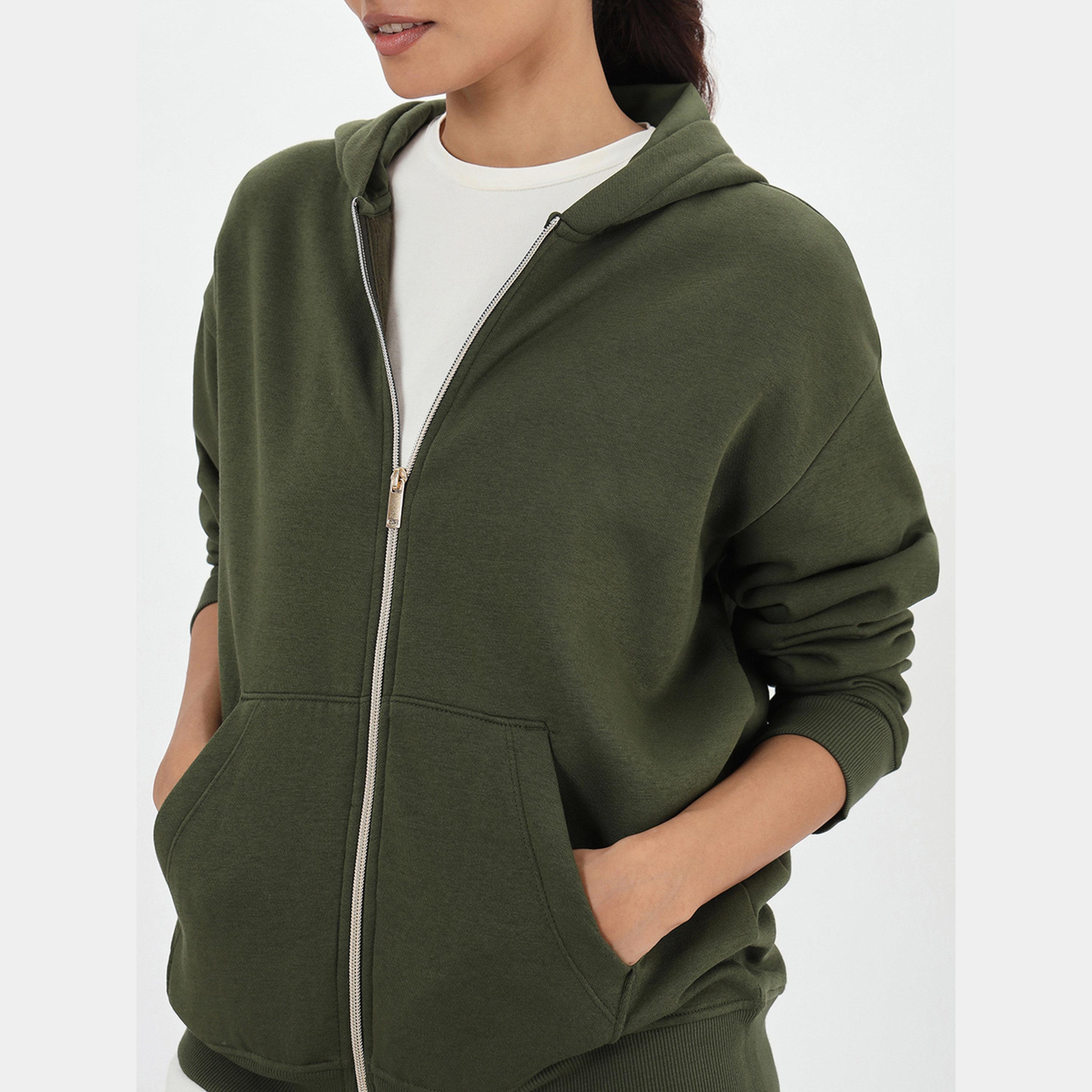 فيميلا - سويت شيرت نسائي صوف بسحاب وياقة بغطاء رأس وأكمام طويلة-women-clothing-hoodiesandsweatshirts-hoodies-image-4