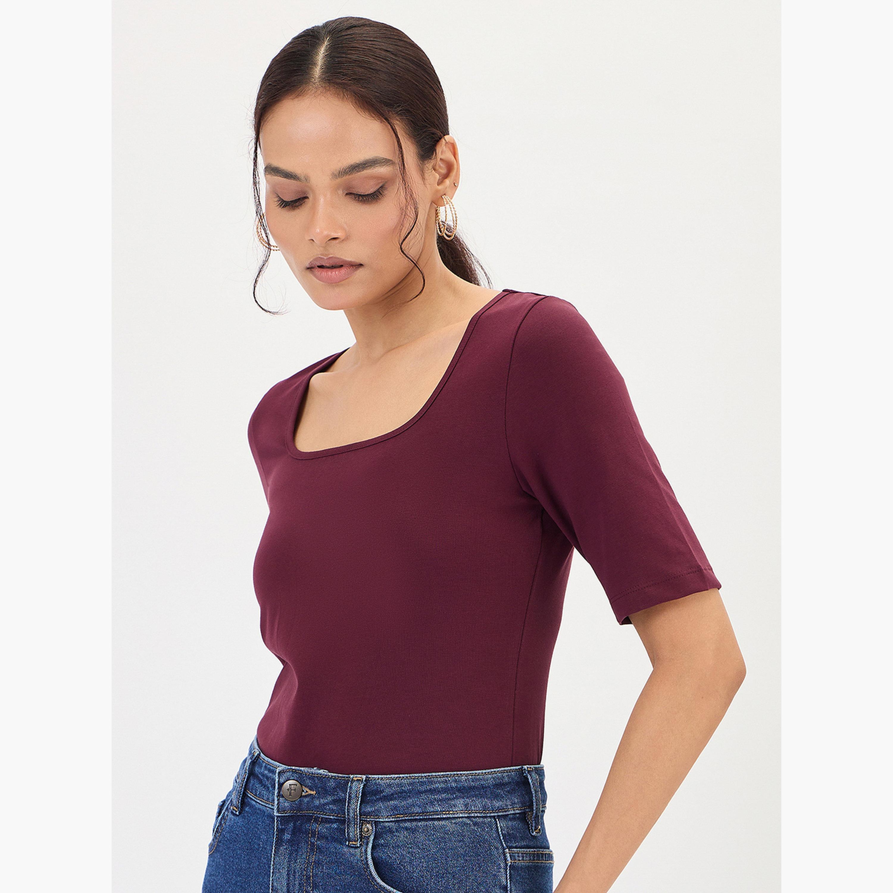 فيميلا - بدلة جسم محبوكة بأكمام قصيرة من القطن الخمري-women-clothing-shirtsandblouses-blouses-image-3