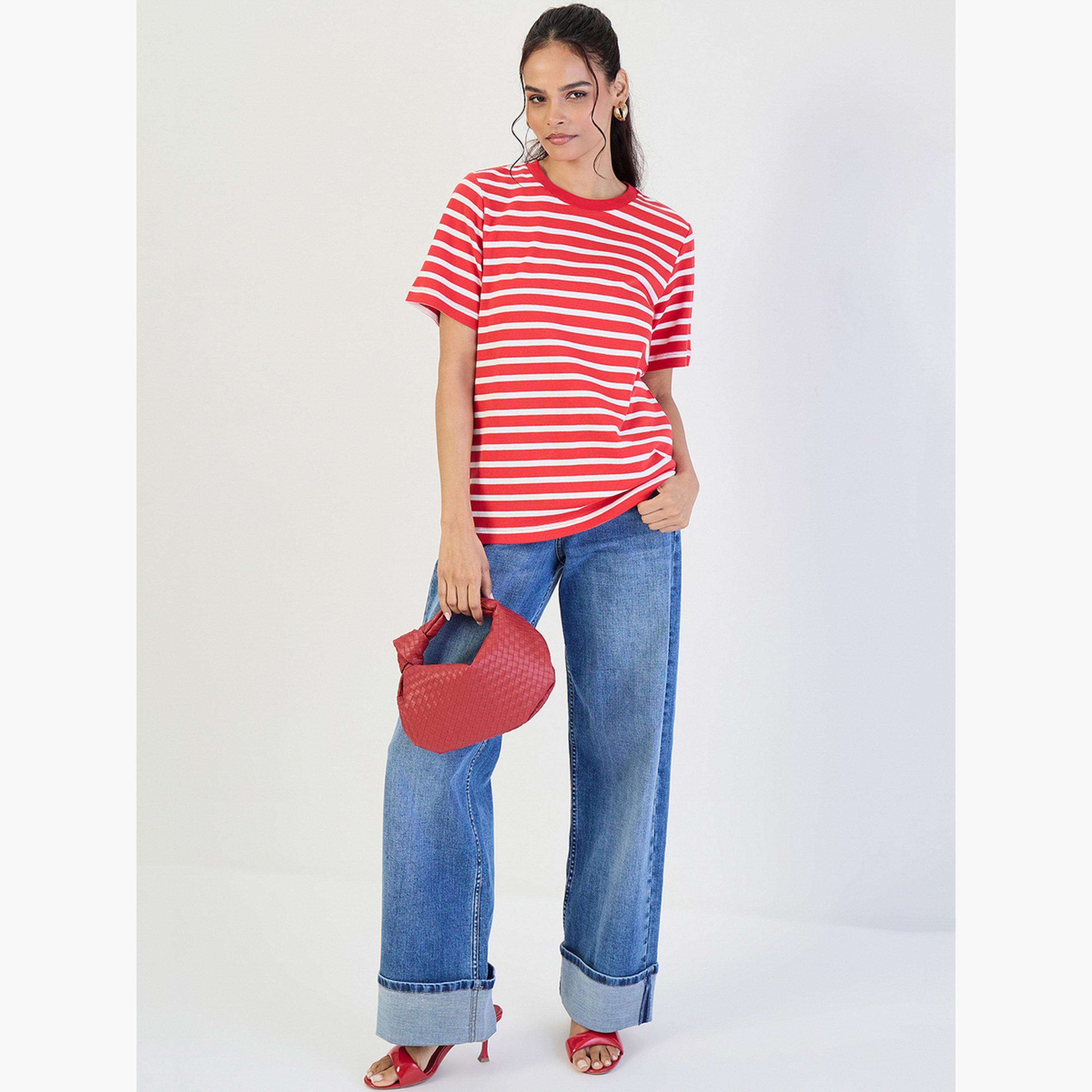 فيميلا - تي شيرت محبوك مخطط باللون الأحمر برقبة دائرية-women-clothing-tshirts-image-2