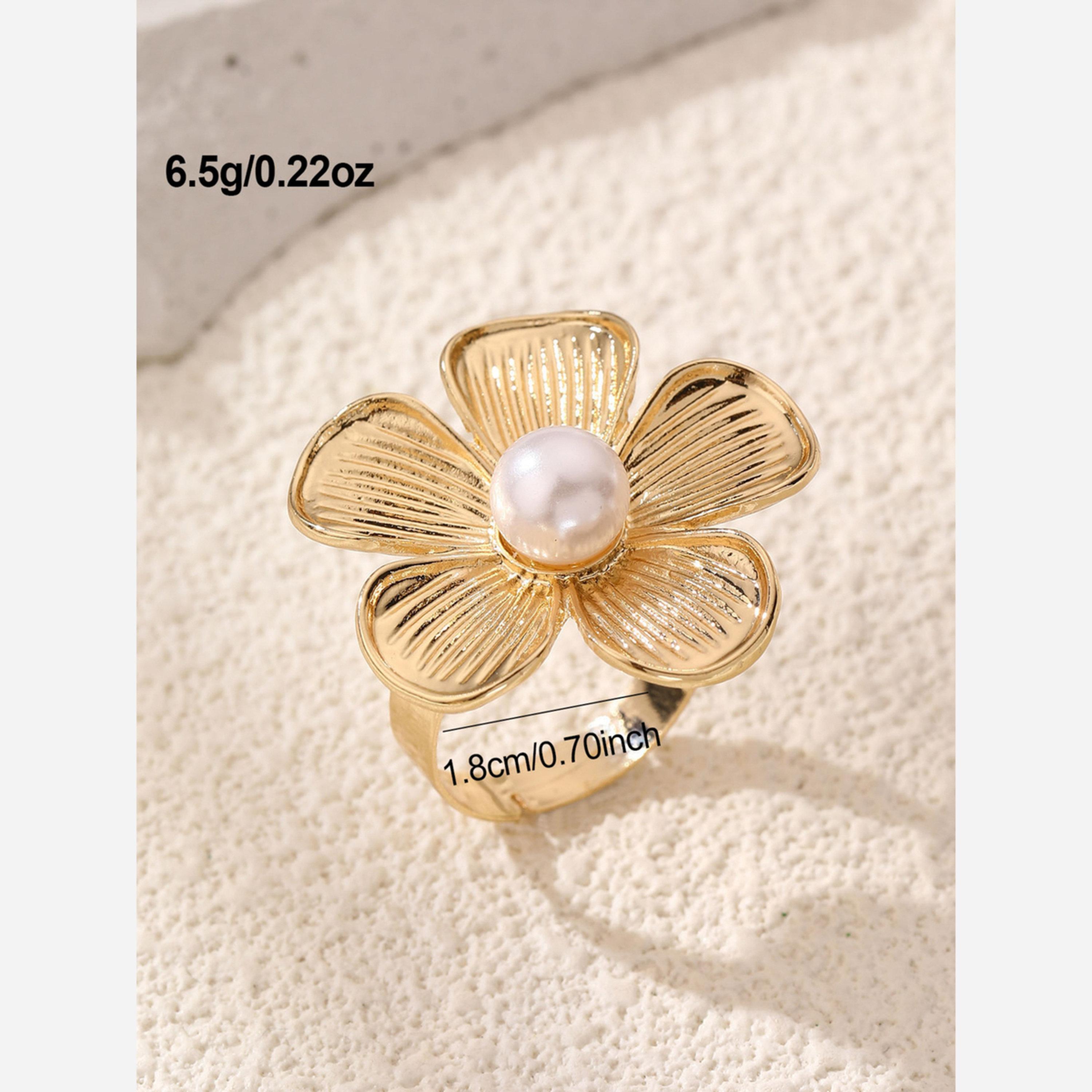 تيك تو - خاتم مزين باللؤلؤ الصناعي على شكل زهرة-women-watchesandjewellery-jewellery-rings-image-4