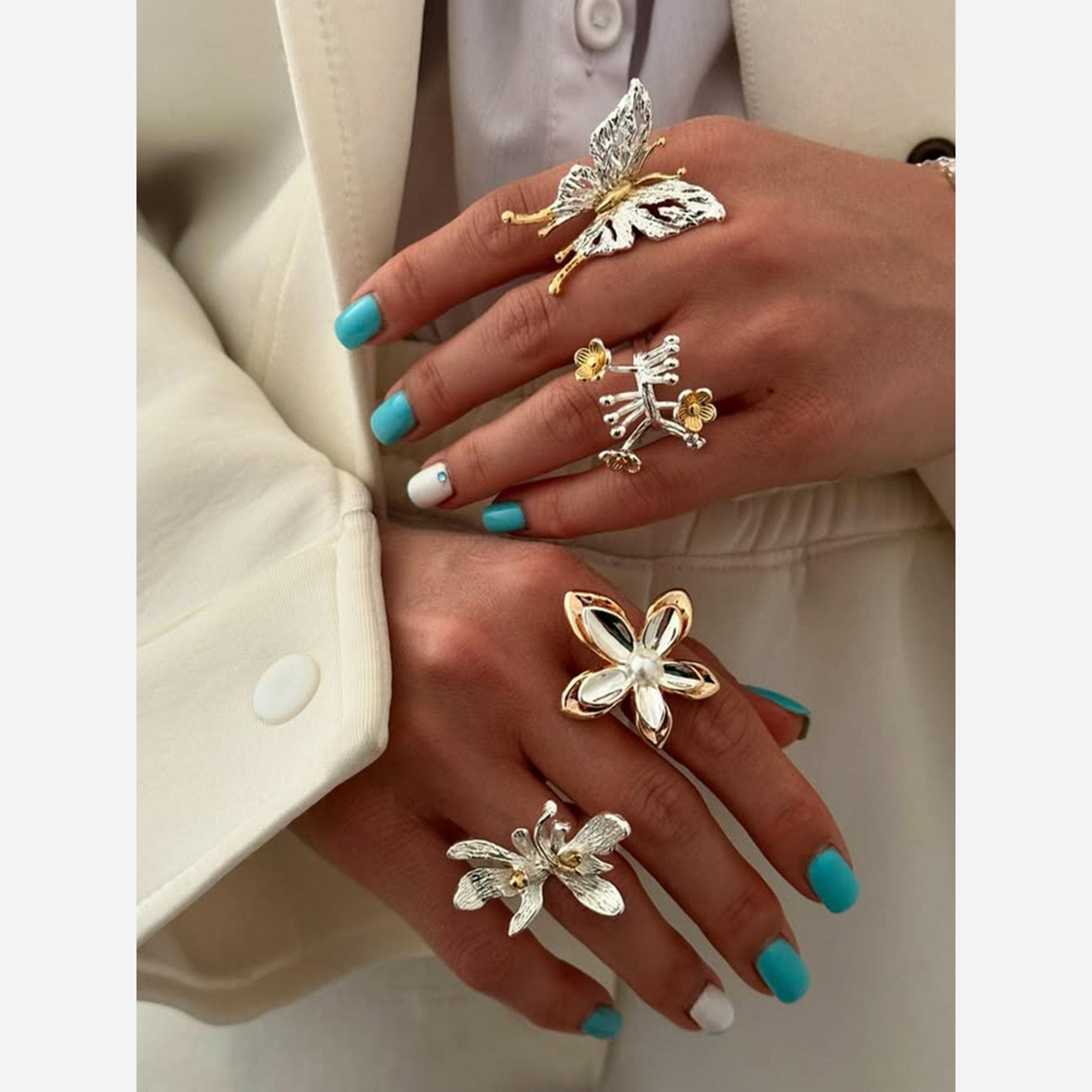 تيك تو - خاتم على شكل فراشة-women-watchesandjewellery-jewellery-rings-image-3