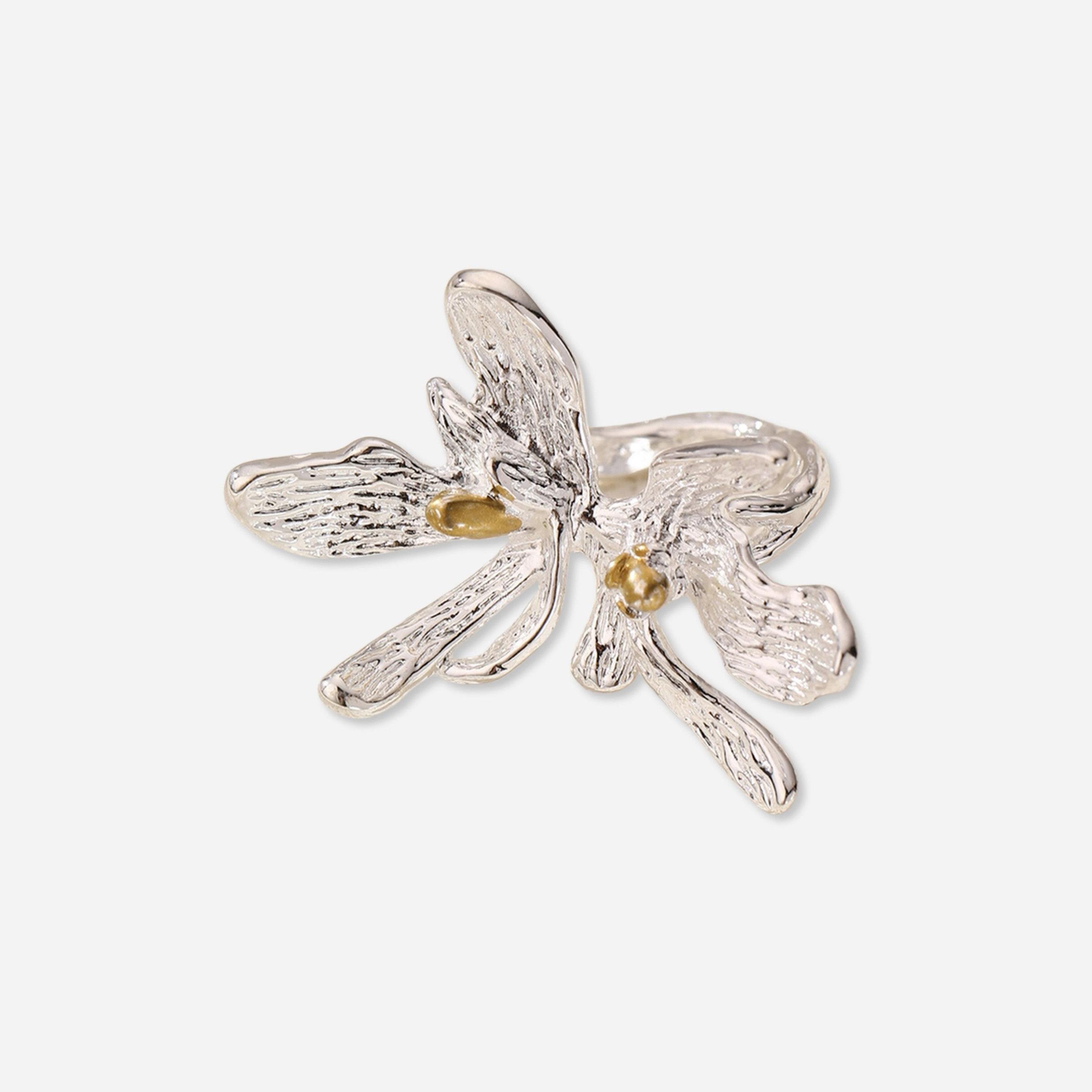 تيك تو - خاتم فضي على شكل زهرة-women-watchesandjewellery-jewellery-rings-image-1