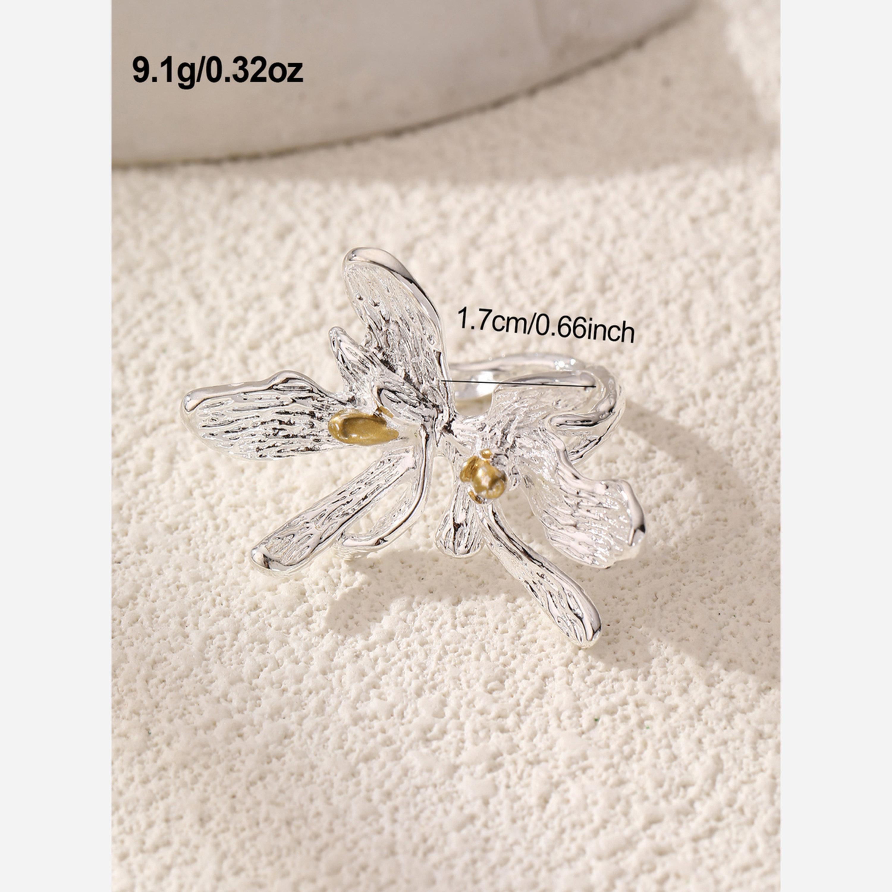 تيك تو - خاتم فضي على شكل زهرة-women-watchesandjewellery-jewellery-rings-image-3