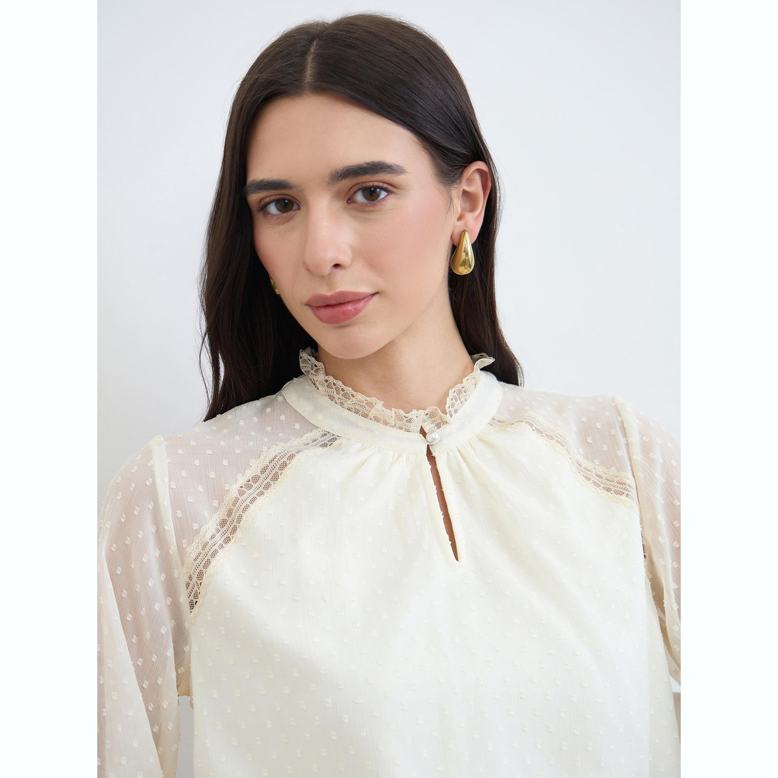 بلوزة دوبي بتفاصيل دانتيل أوف وايت-women-clothing-shirtsandblouses-blouses-image-4