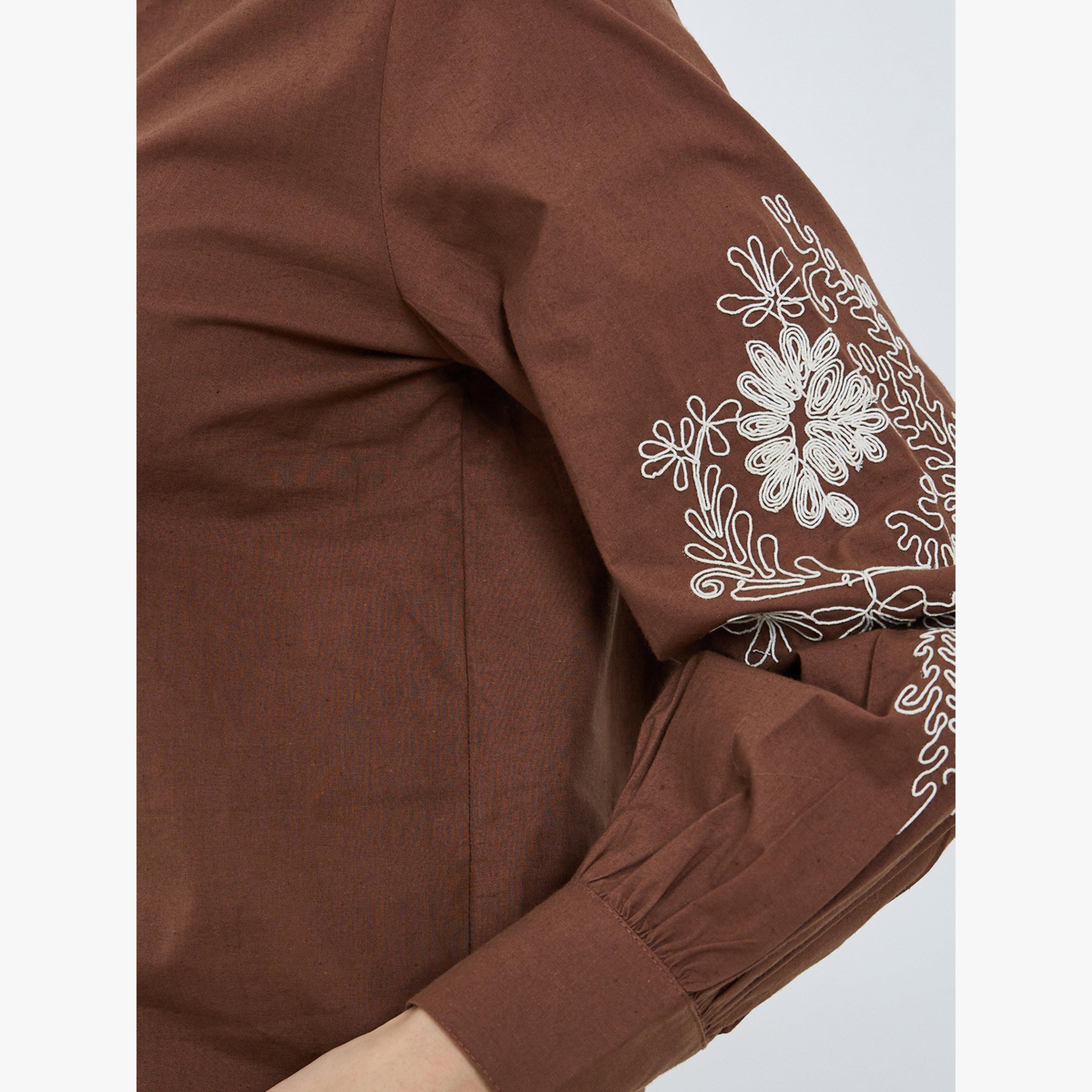 بلوزة بأكمام طويلة وتفاصيل مُطرّزة-women-clothing-shirtsandblouses-shirts-image-5