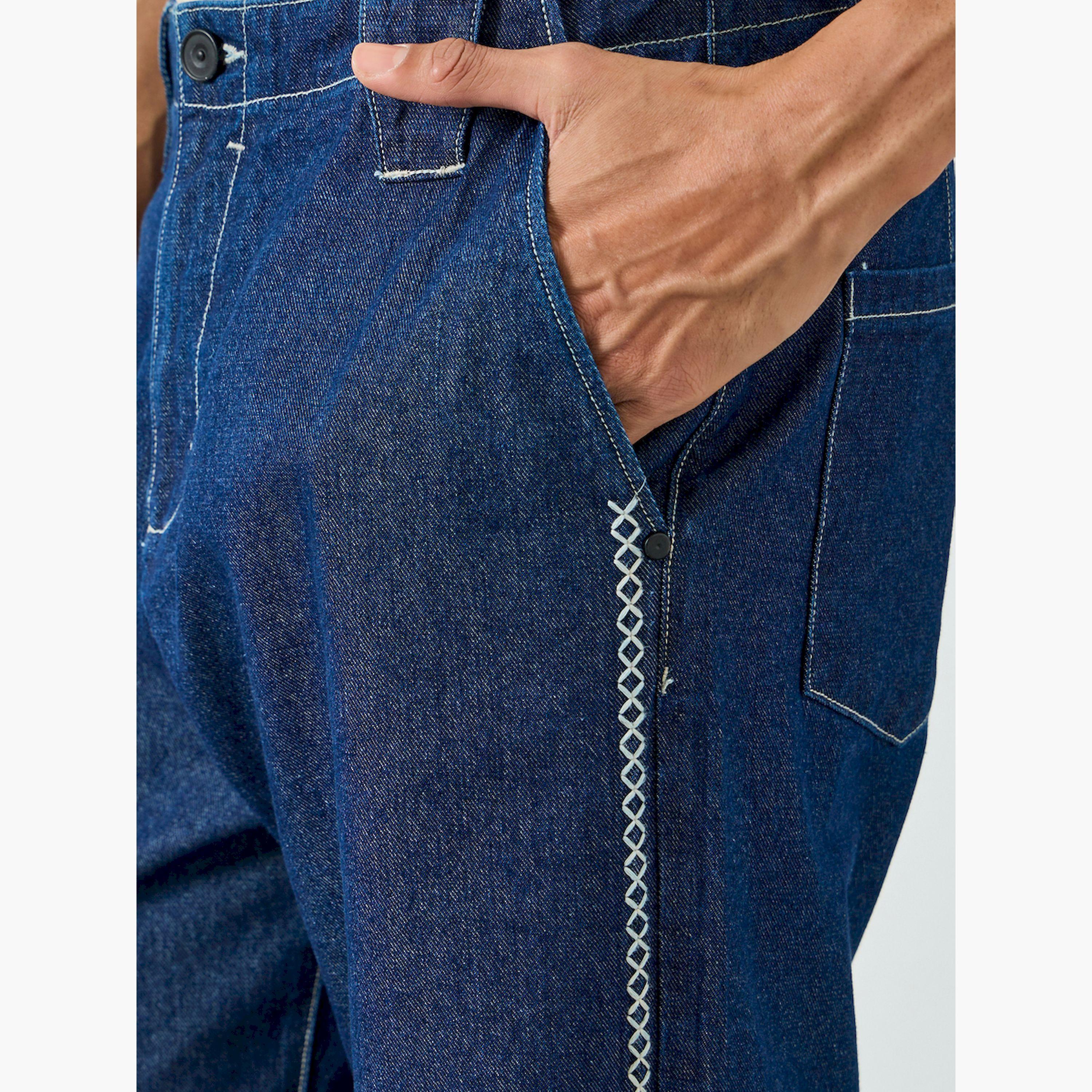 جينز بقصة فضفاضة وخياطة متباينة-men-clothing-bottoms-jeans-image-3