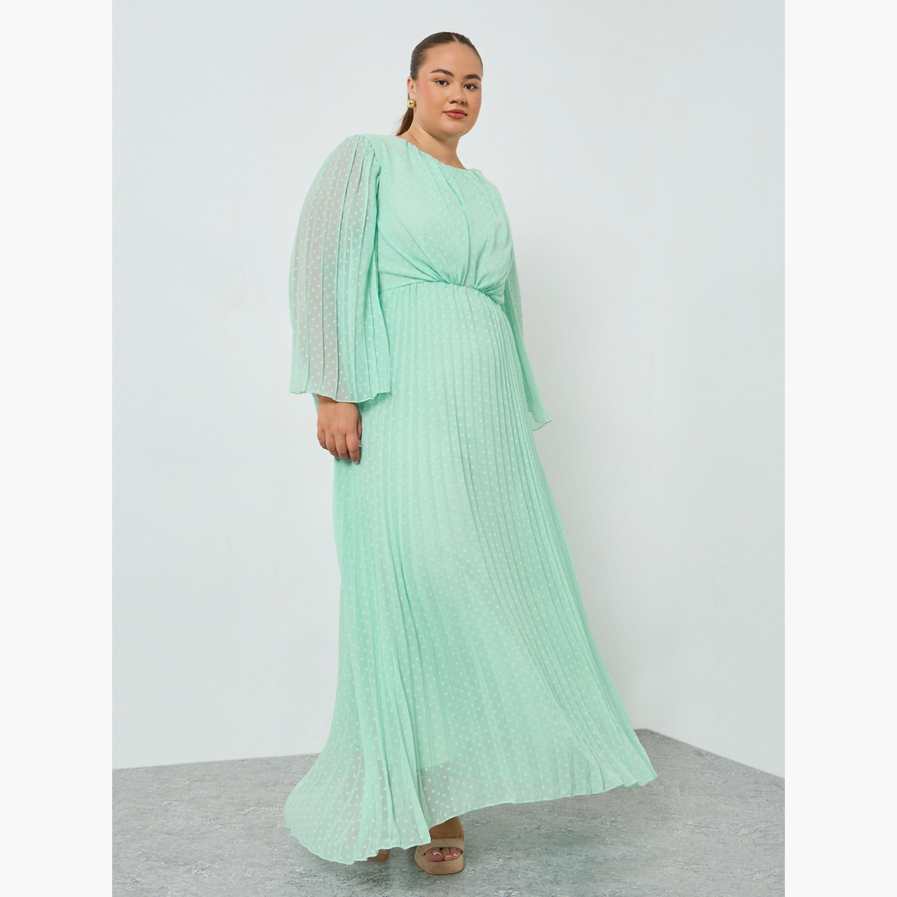 Styli Plus Size Green Pleated A-Line Maxi Dress-women-clothing-dresses-image-3