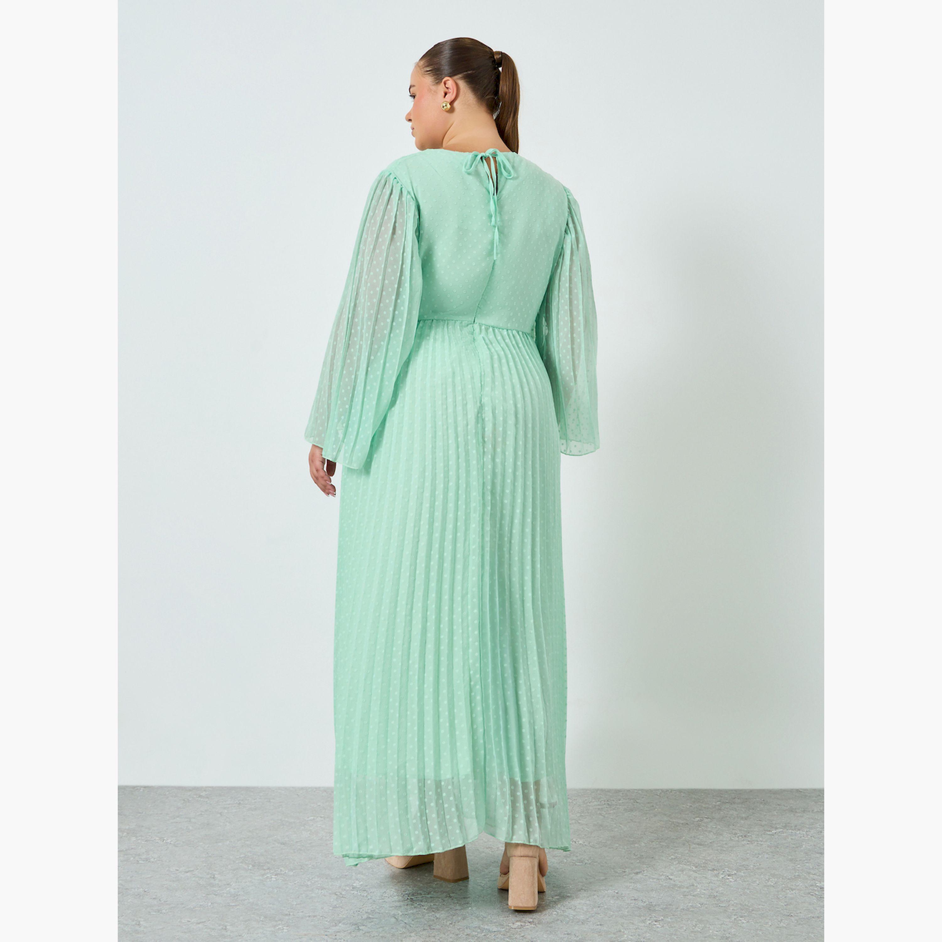 Styli Plus Size Green Pleated A-Line Maxi Dress-women-clothing-dresses-image-4