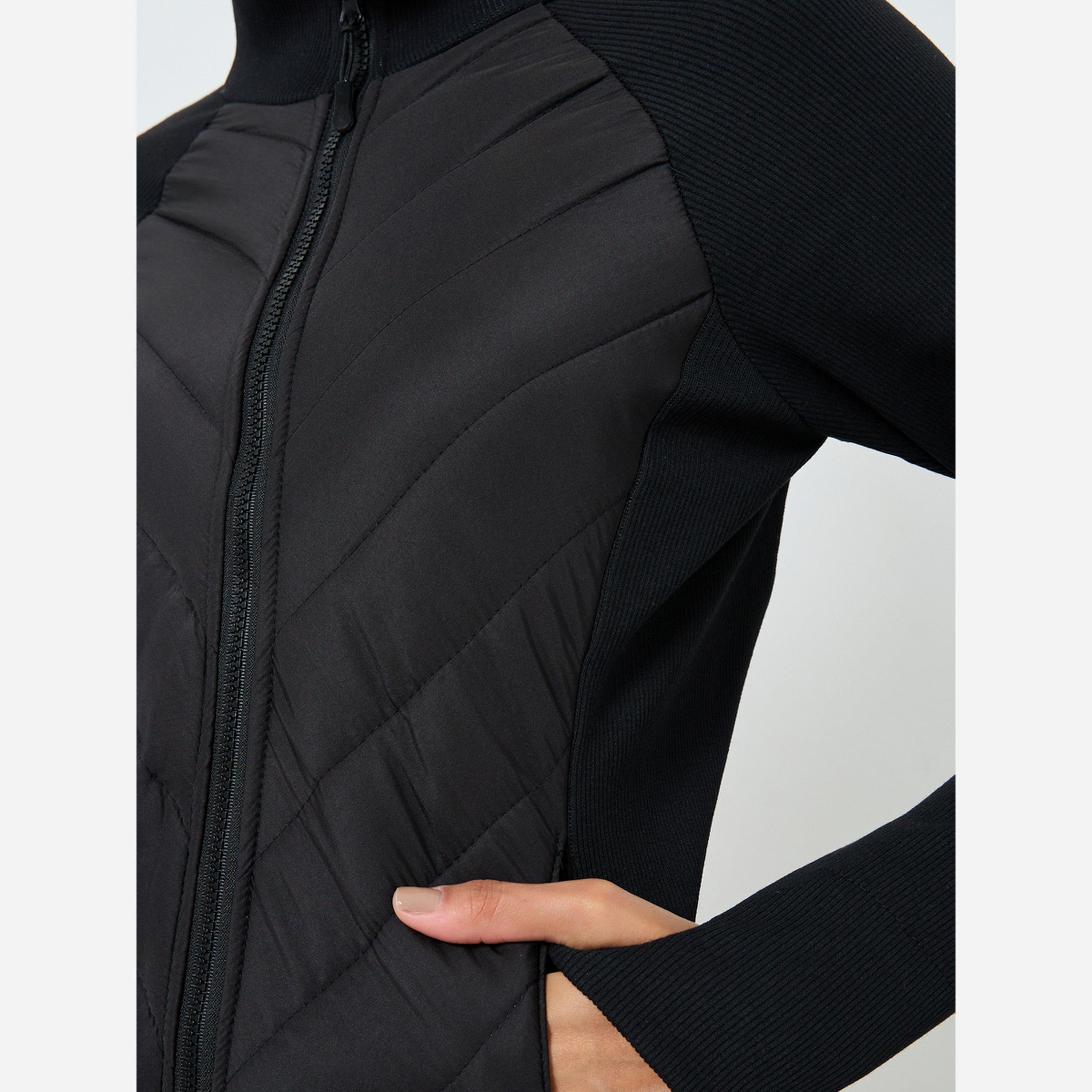 ستايلي - جاكيت مبطن أكمام طويلة وفتحة للإبهام وسحاب كامل-women-clothing-sportswearandactivewear-coatsandjackets-jackets-image-4