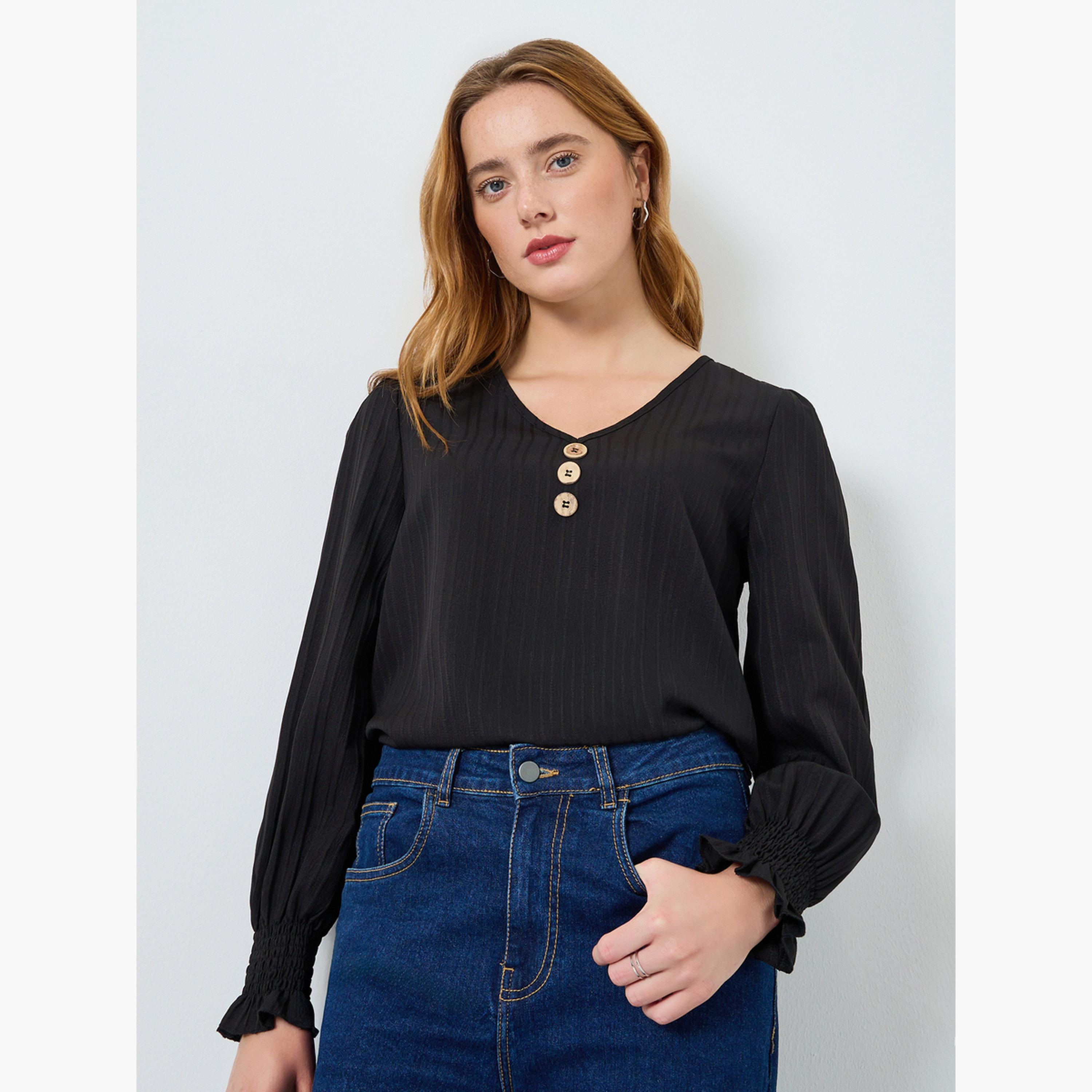بلوزة بأكمام طويلة بتفاصيل أزرار ونسيج بارز-women-clothing-shirtsandblouses-blouses-image-3