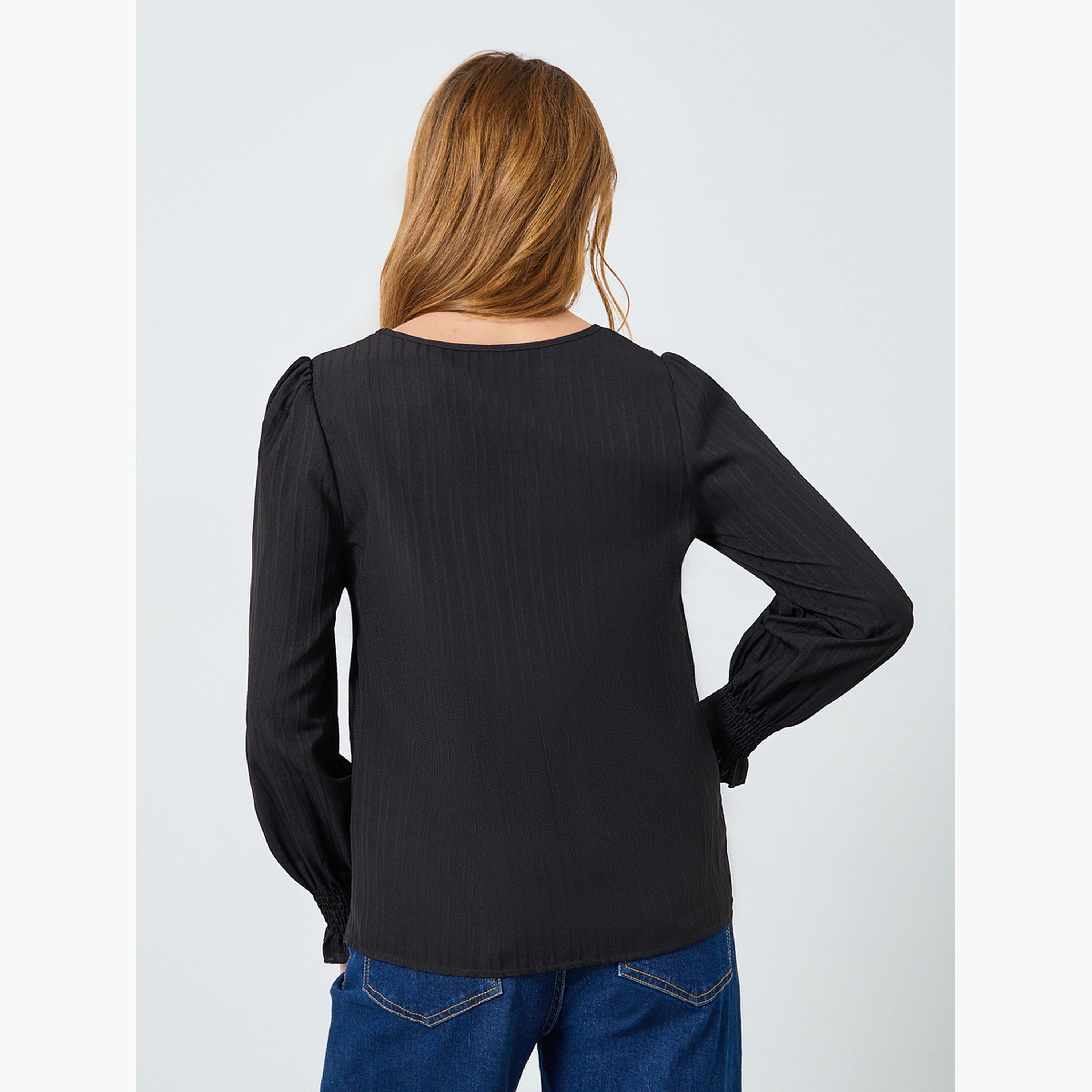 بلوزة بأكمام طويلة بتفاصيل أزرار ونسيج بارز-women-clothing-shirtsandblouses-blouses-image-5