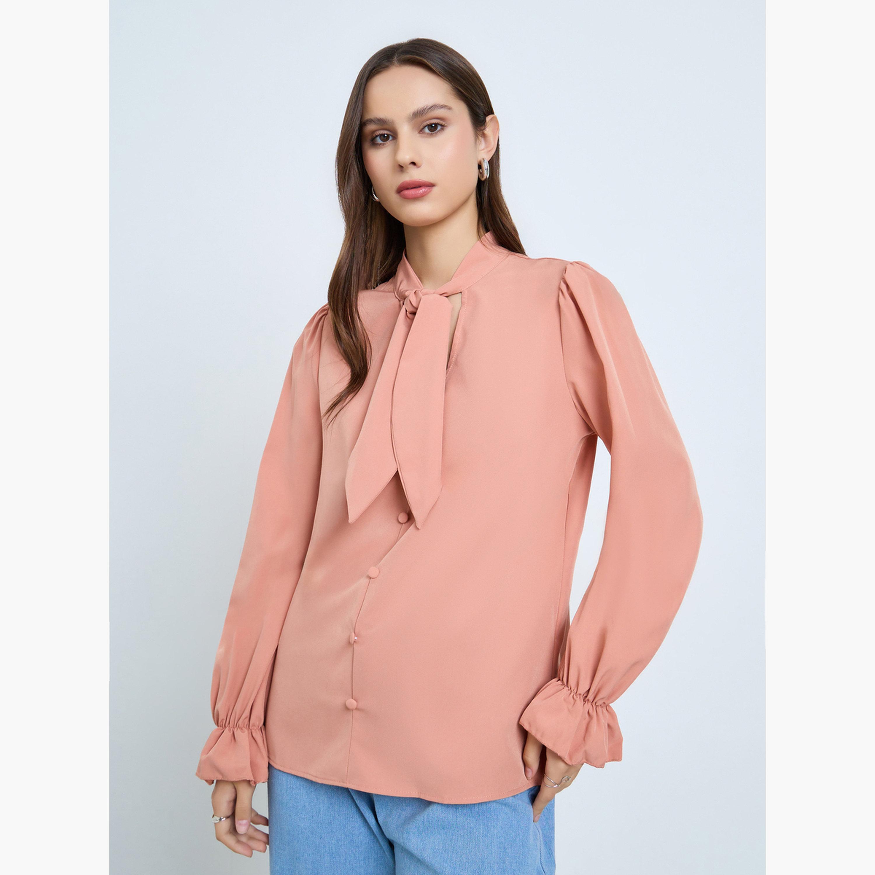 تيك تو - بلوزة نسائية بأكمام طويلة ورقبة مربوطة لون نود-women-clothing-shirtsandblouses-blouses-image-3