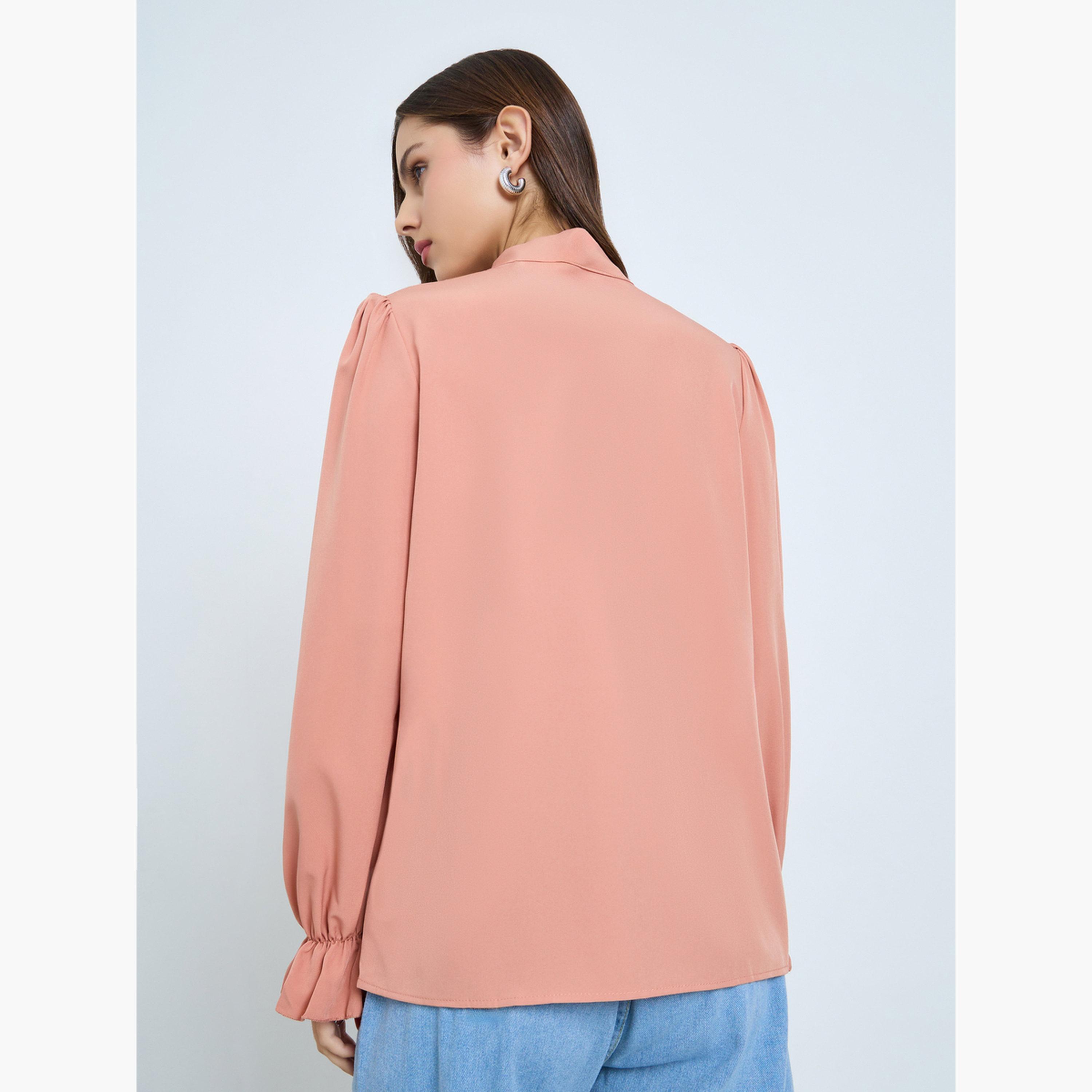 تيك تو - بلوزة نسائية بأكمام طويلة ورقبة مربوطة لون نود-women-clothing-shirtsandblouses-blouses-image-4