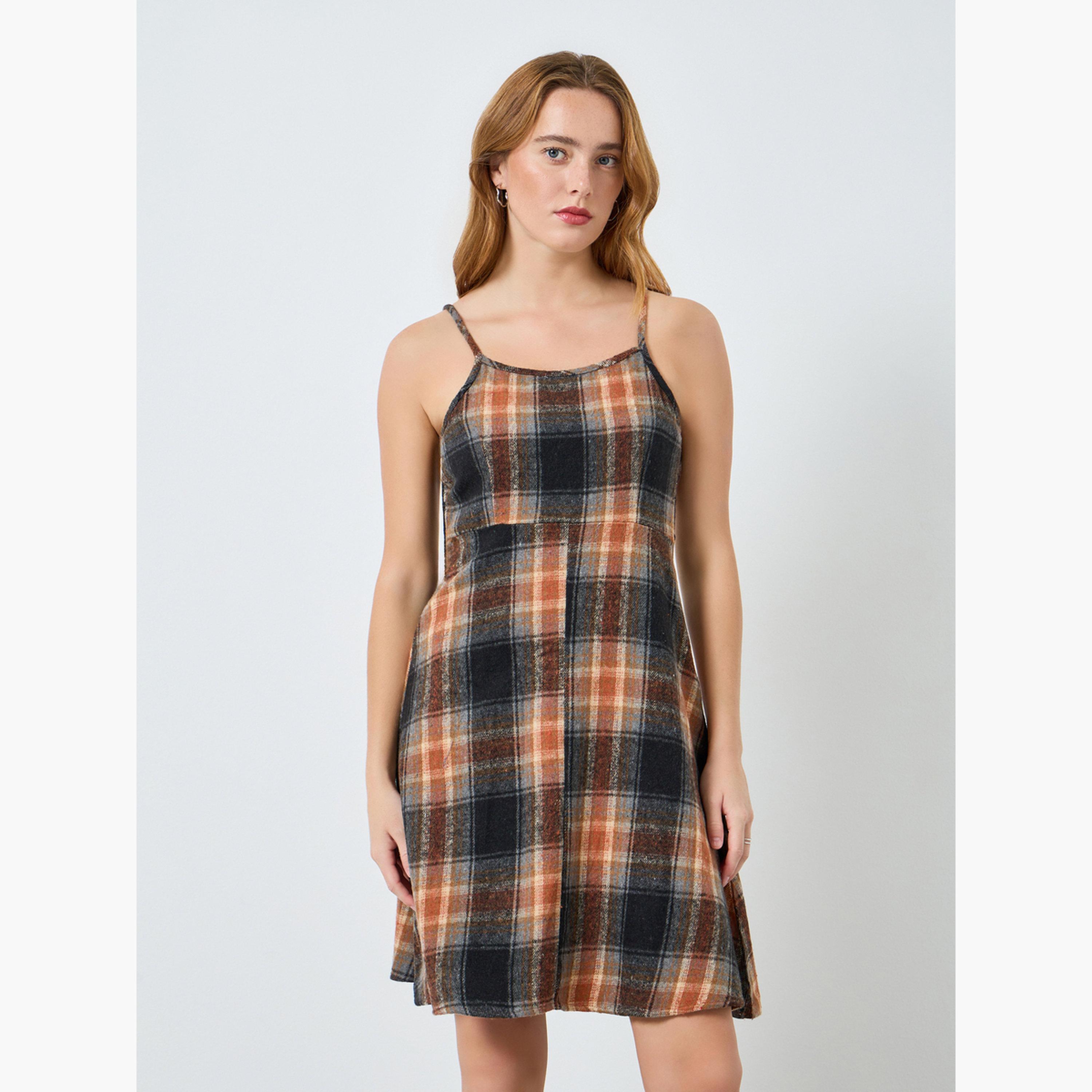 طقم كارديغان محبوك وفستان كامي بنقشة مربعات-women-clothing-coordsets-image-4