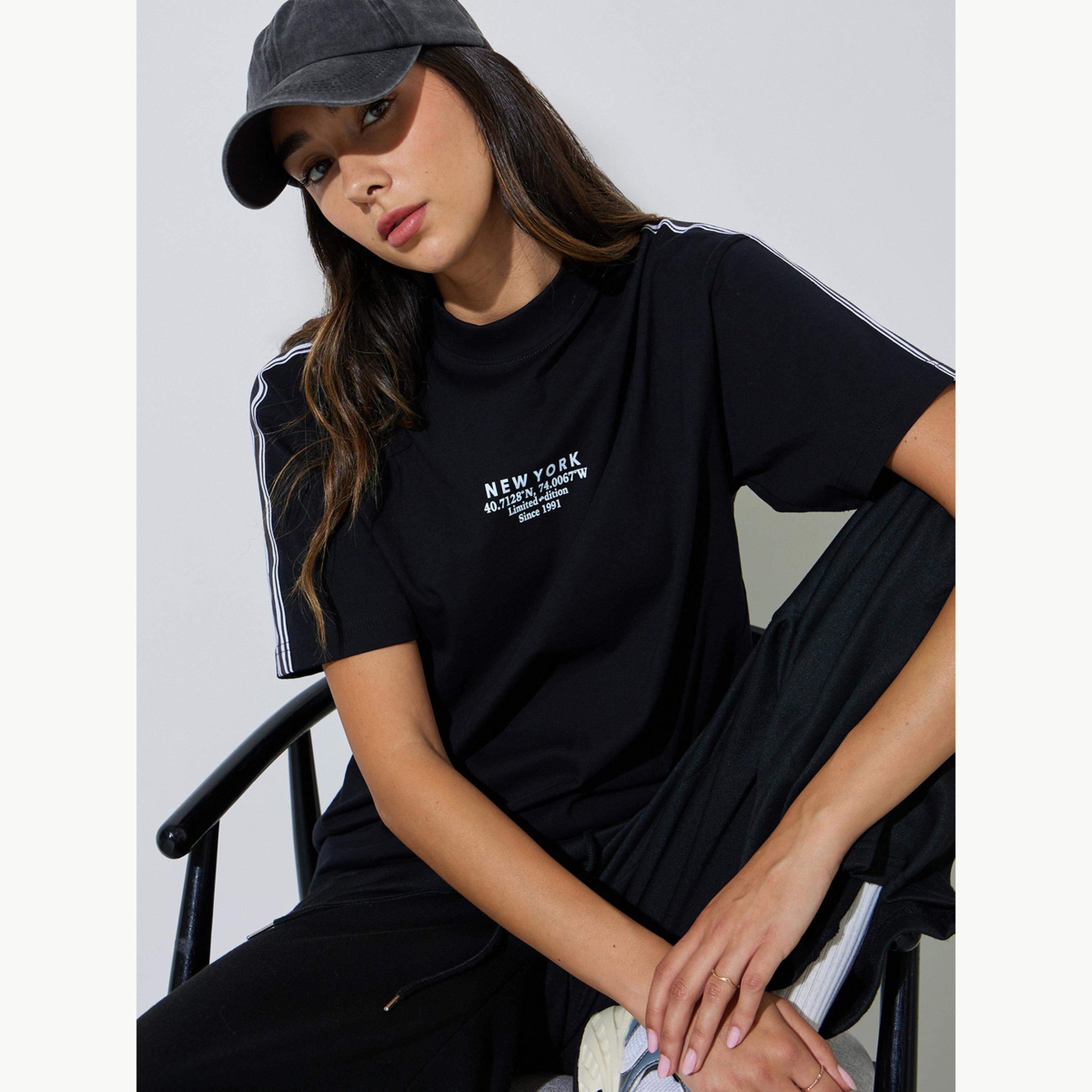 Styli Black Taping Detail Cotton Oversized T-Shirt-women-clothing-tshirts-image-3
