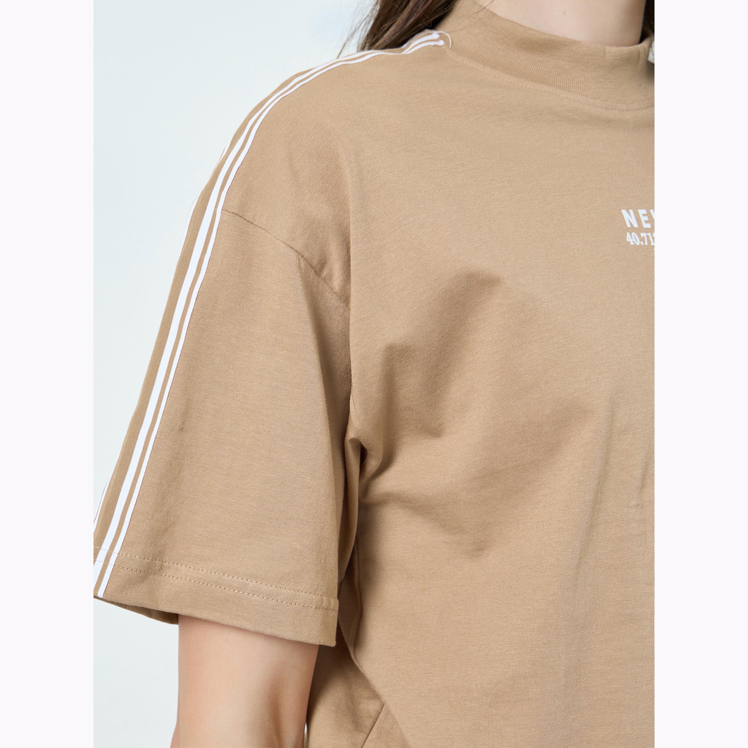 تيشيرت قطن بقصة واسعة وتفاصيل شريط-women-clothing-tshirts-image-5