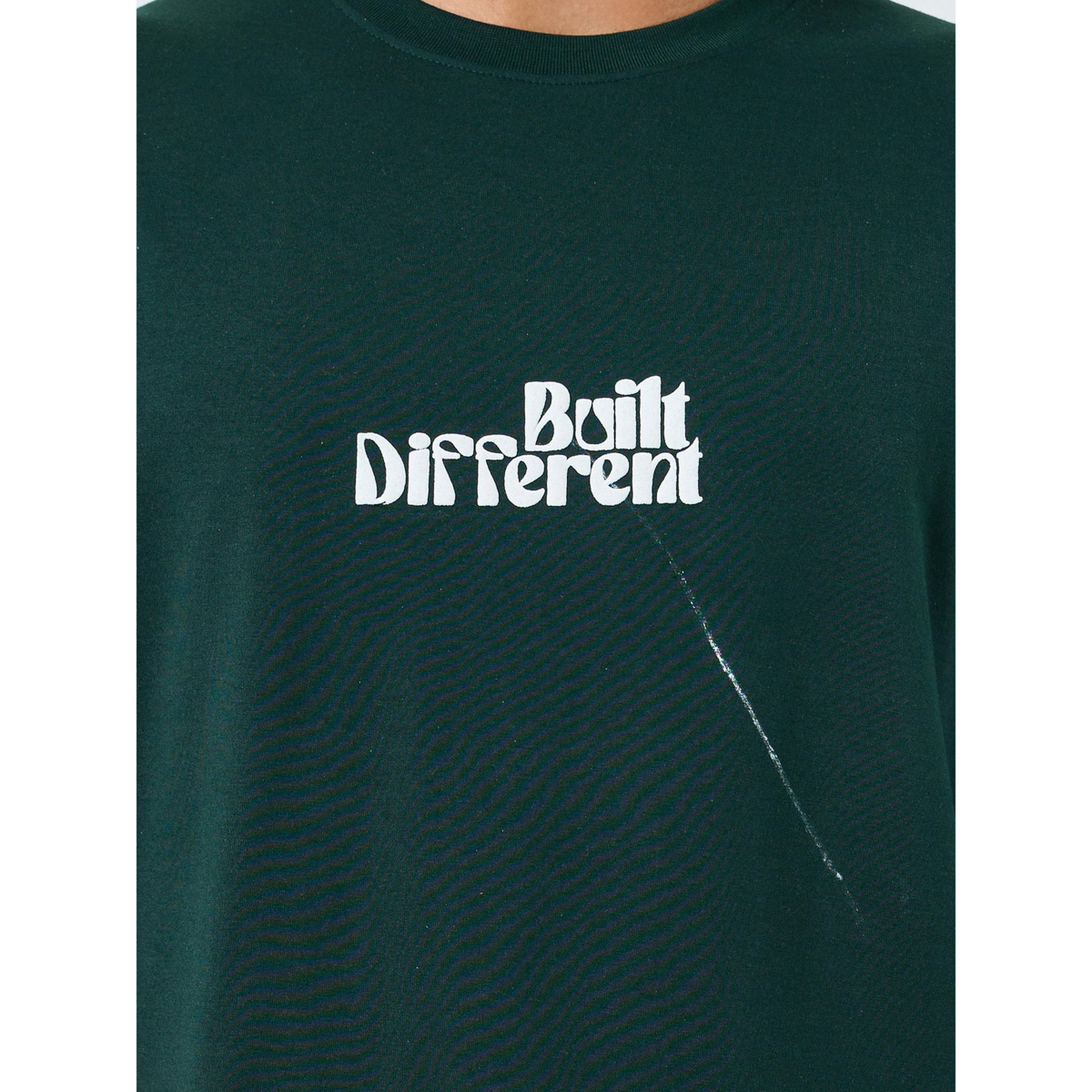 تيشيرت بمقاس كبير بطبعة جرافيك-men-clothing-tshirtsandpolos-tshirts-image-4